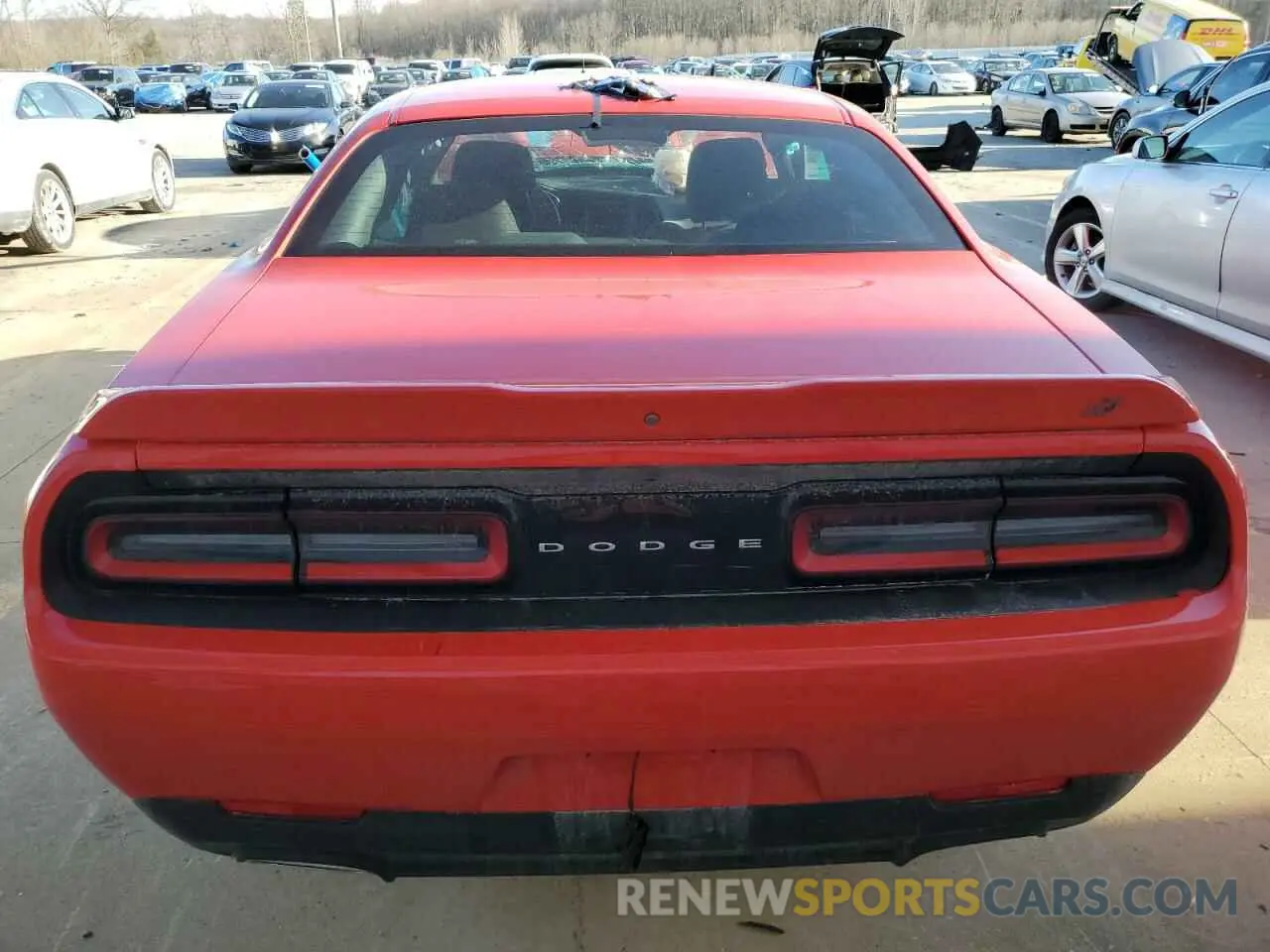 6 Photograph of a damaged car 2C3CDZKG3NH160686 DODGE CHALLENGER 2022