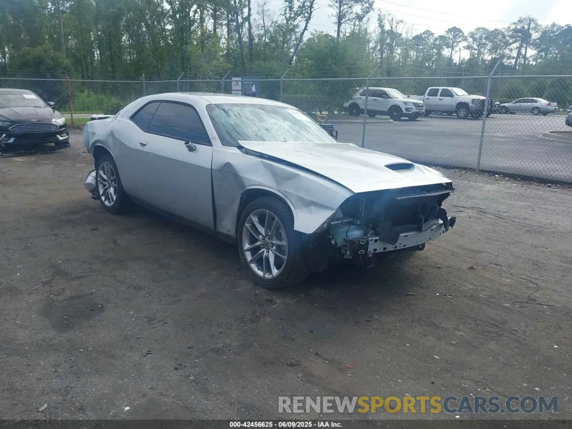 1 Photograph of a damaged car 2C3CDZKG3NH196507 DODGE CHALLENGER 2022