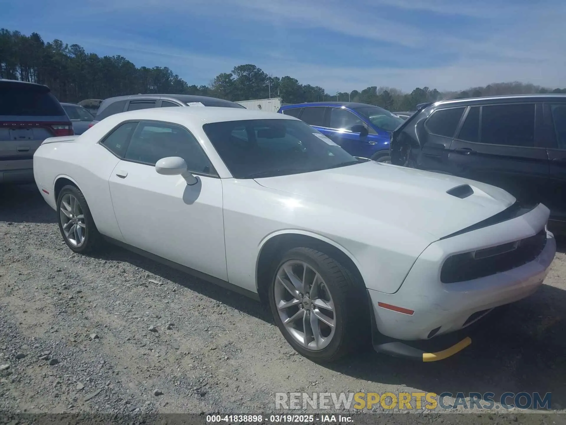 13 Photograph of a damaged car 2C3CDZKG3NH205853 DODGE CHALLENGER 2022
