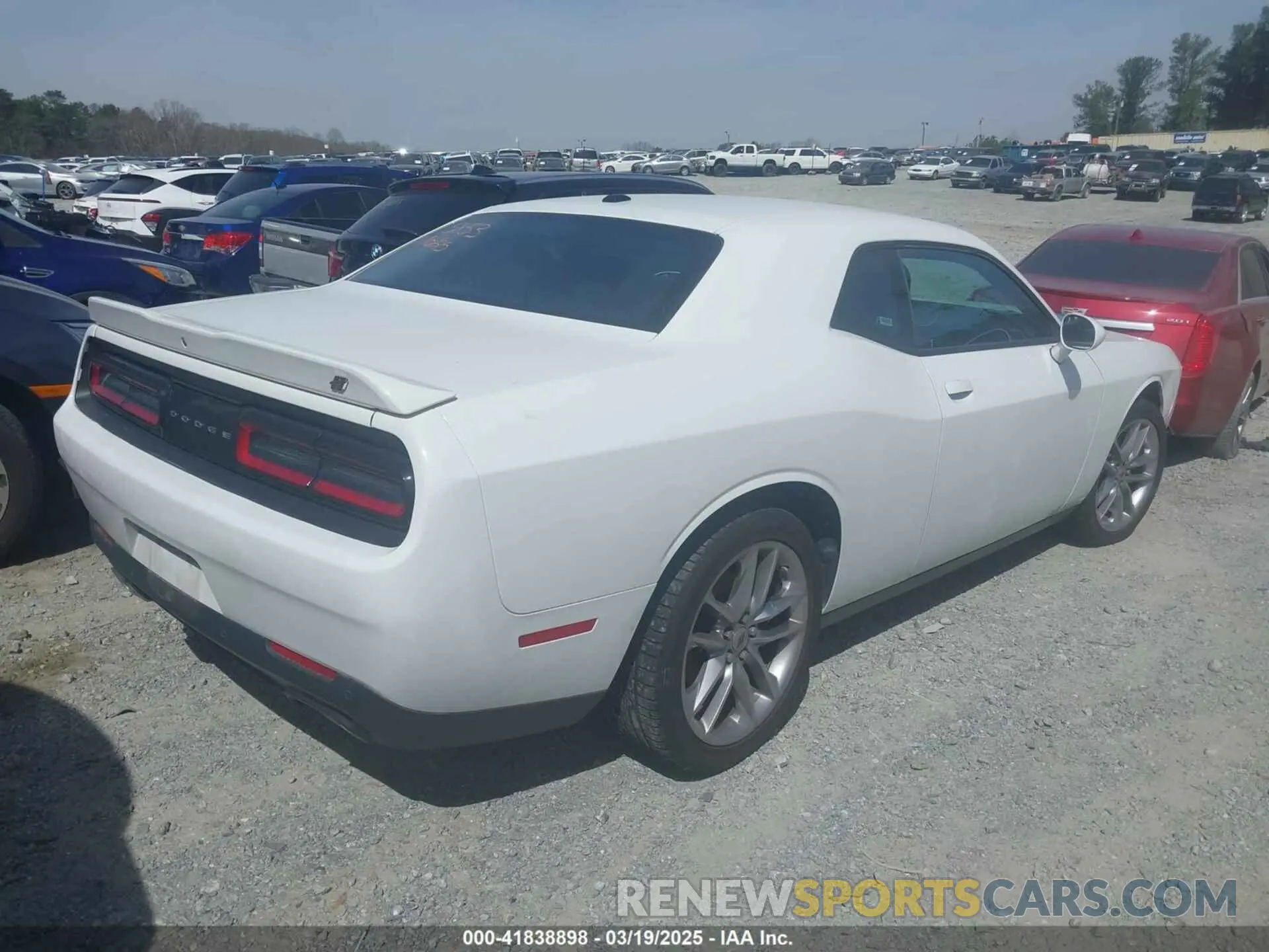 4 Photograph of a damaged car 2C3CDZKG3NH205853 DODGE CHALLENGER 2022