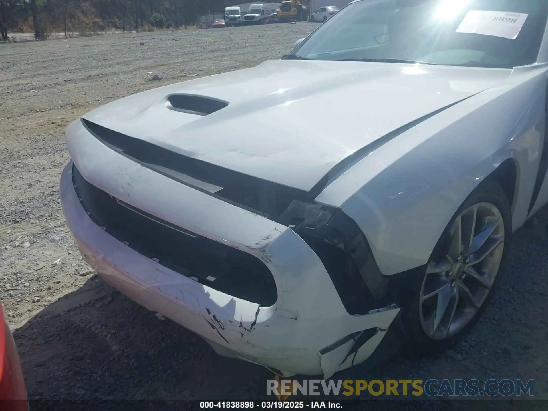6 Photograph of a damaged car 2C3CDZKG3NH205853 DODGE CHALLENGER 2022