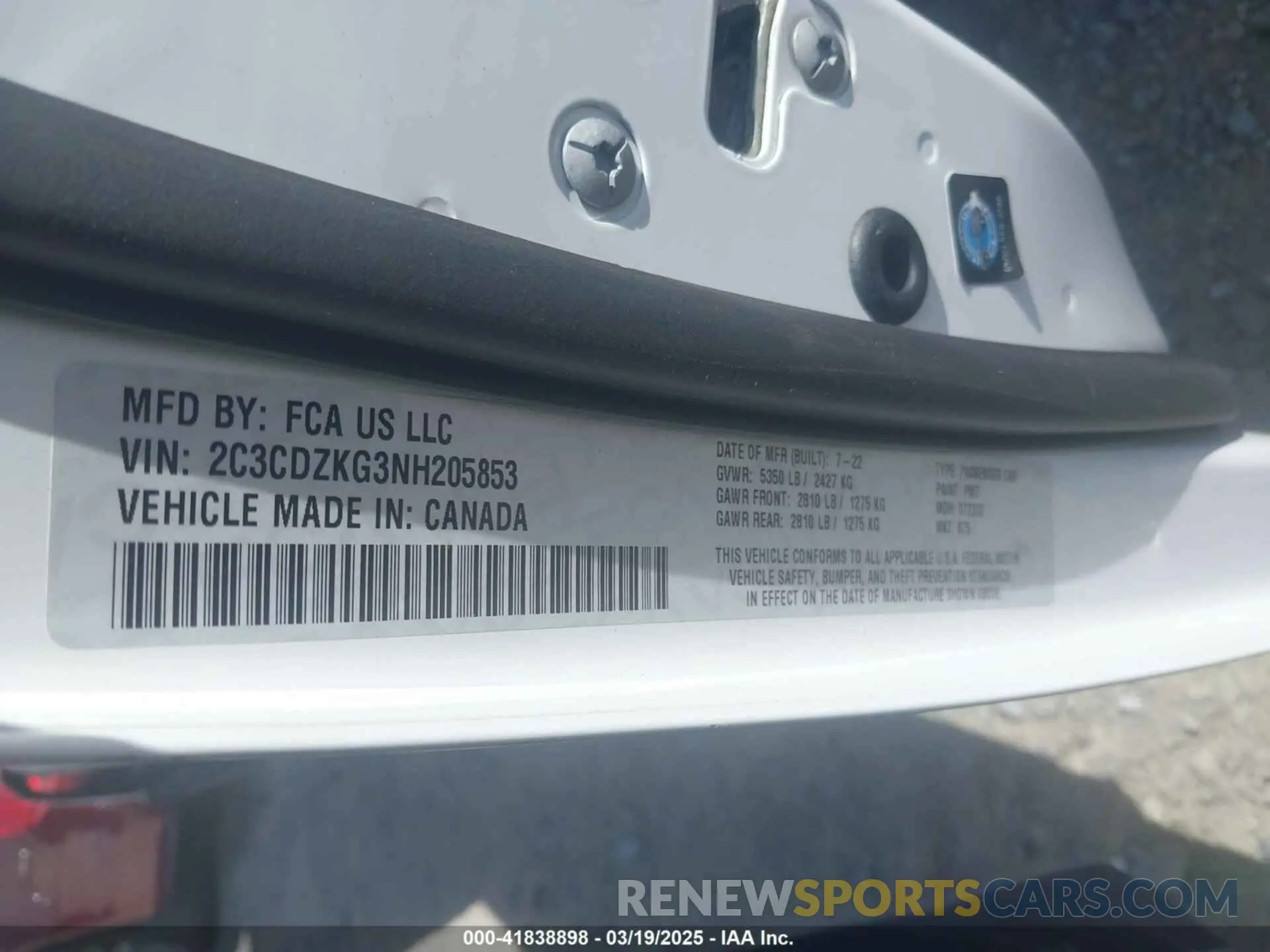 9 Photograph of a damaged car 2C3CDZKG3NH205853 DODGE CHALLENGER 2022