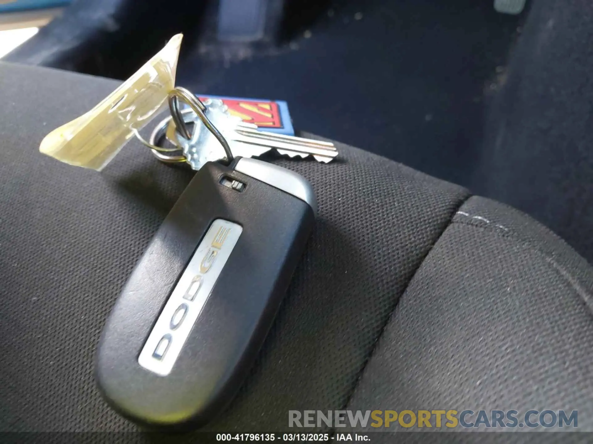 11 Photograph of a damaged car 2C3CDZKG3NH247715 DODGE CHALLENGER 2022