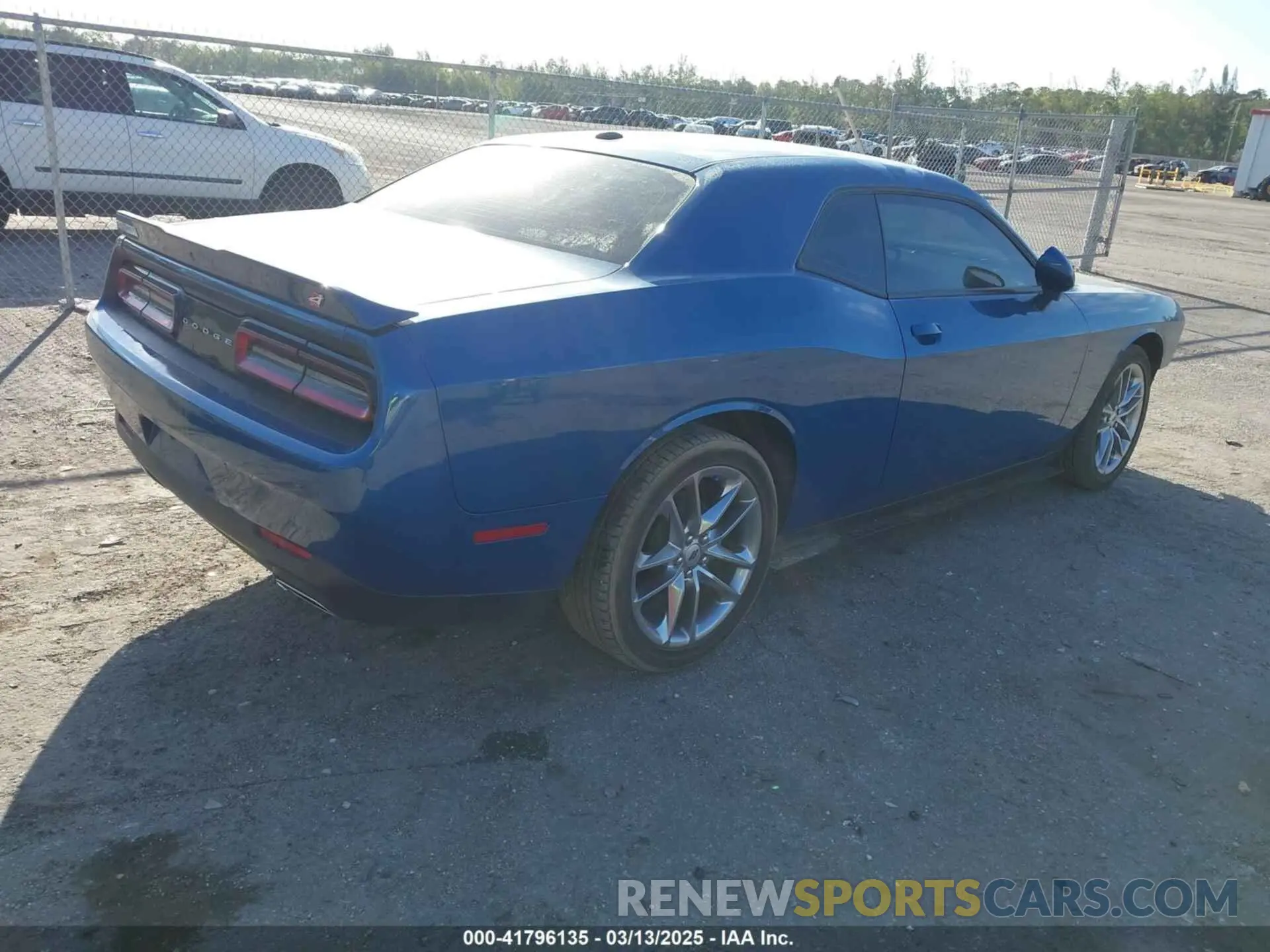 4 Photograph of a damaged car 2C3CDZKG3NH247715 DODGE CHALLENGER 2022