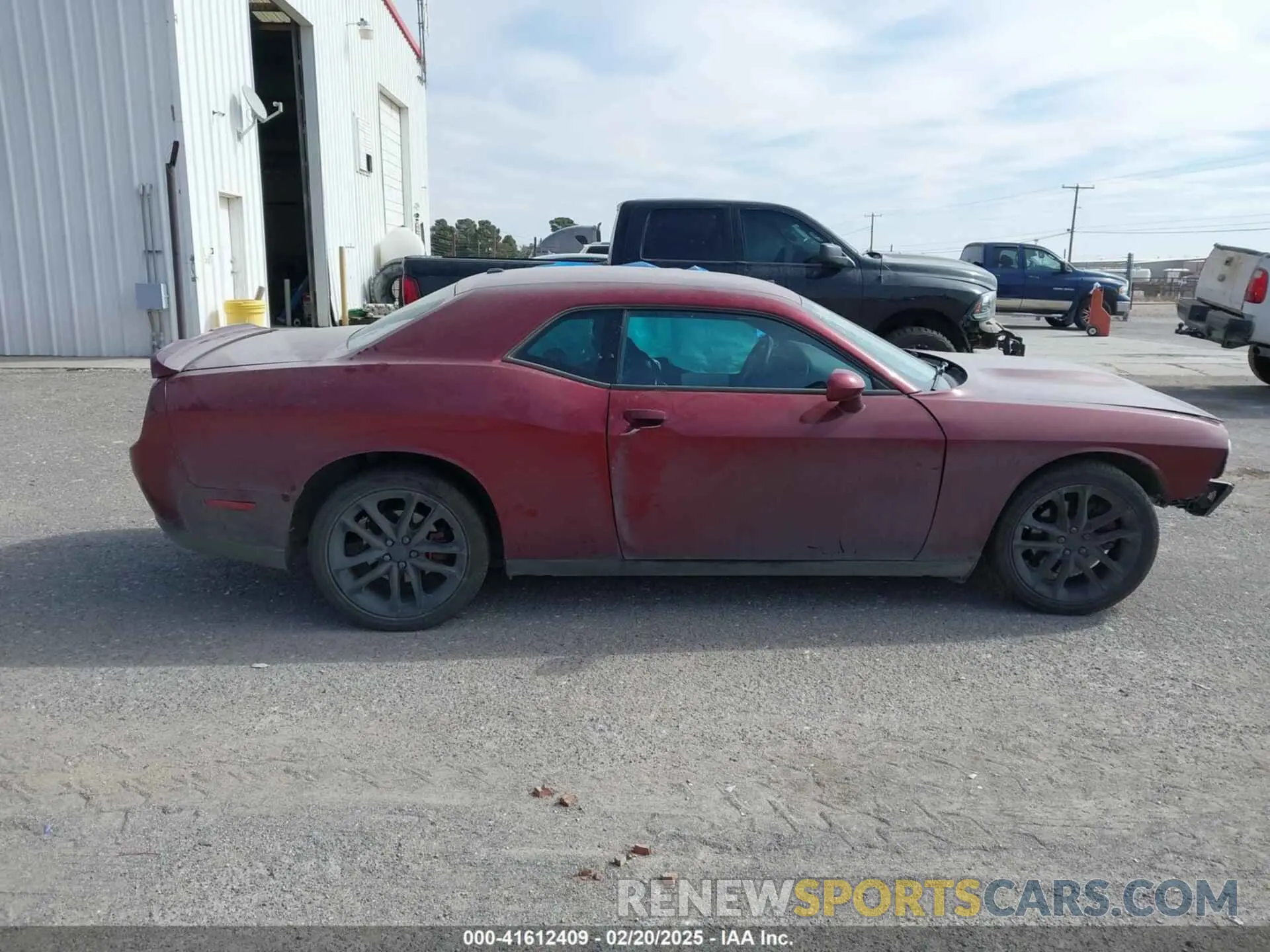 13 Photograph of a damaged car 2C3CDZKG8NH219280 DODGE CHALLENGER 2022