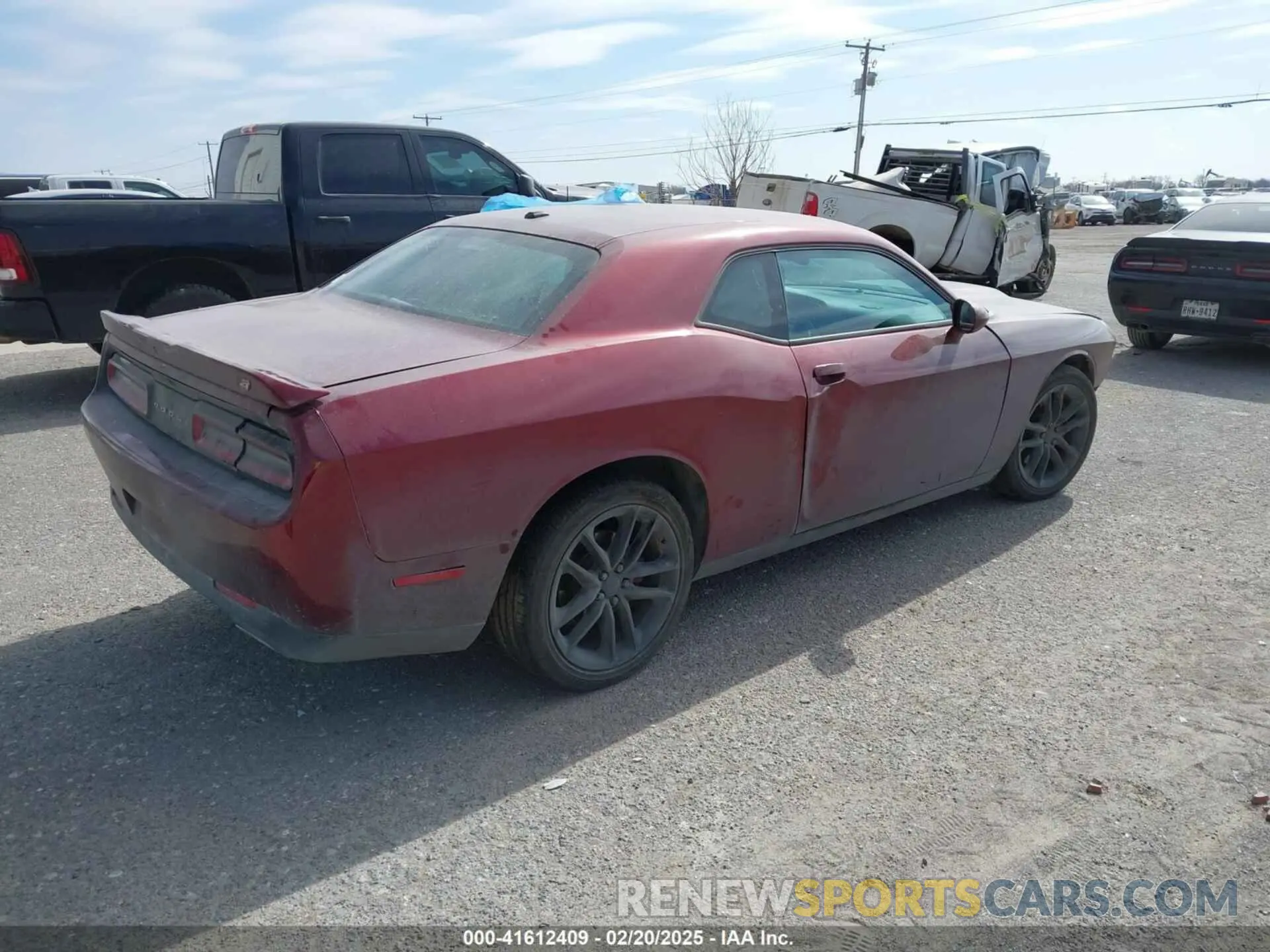 4 Photograph of a damaged car 2C3CDZKG8NH219280 DODGE CHALLENGER 2022