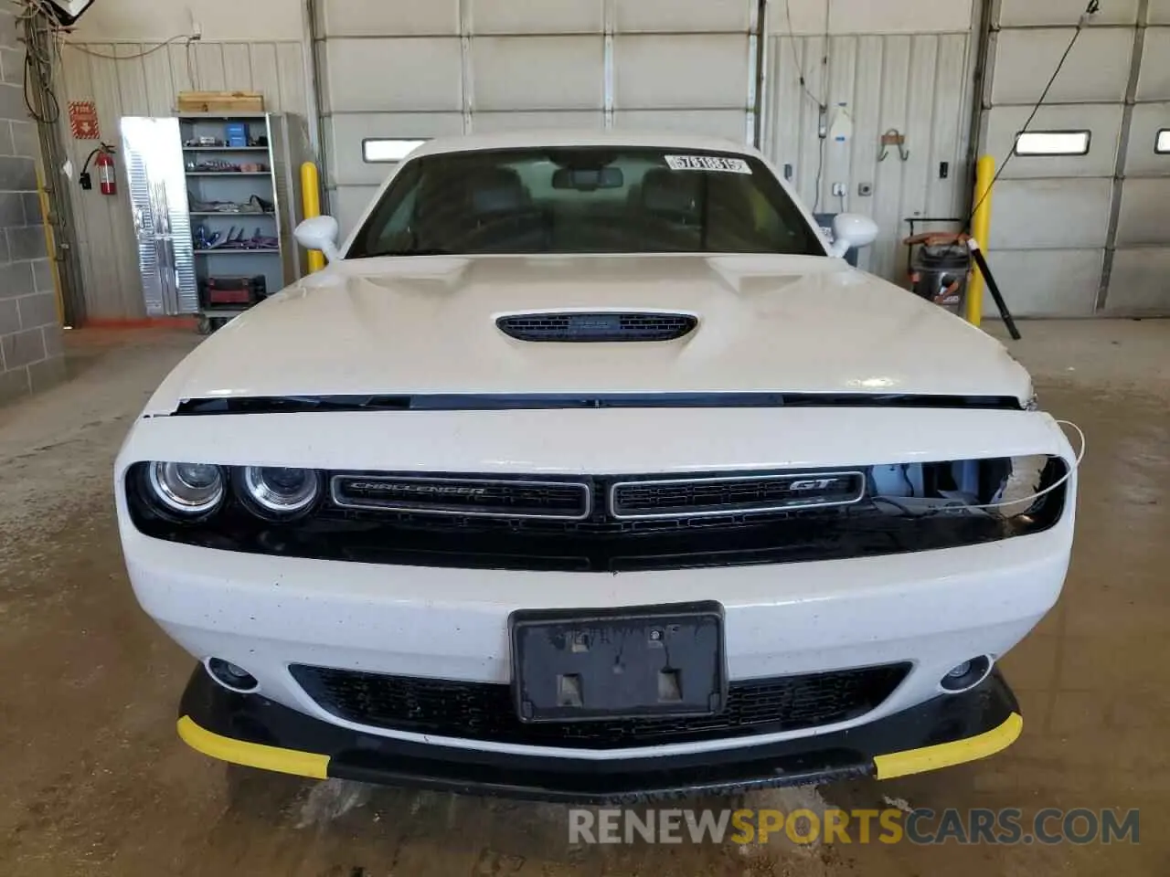 5 Photograph of a damaged car 2C3CDZKG8NH247726 DODGE CHALLENGER 2022