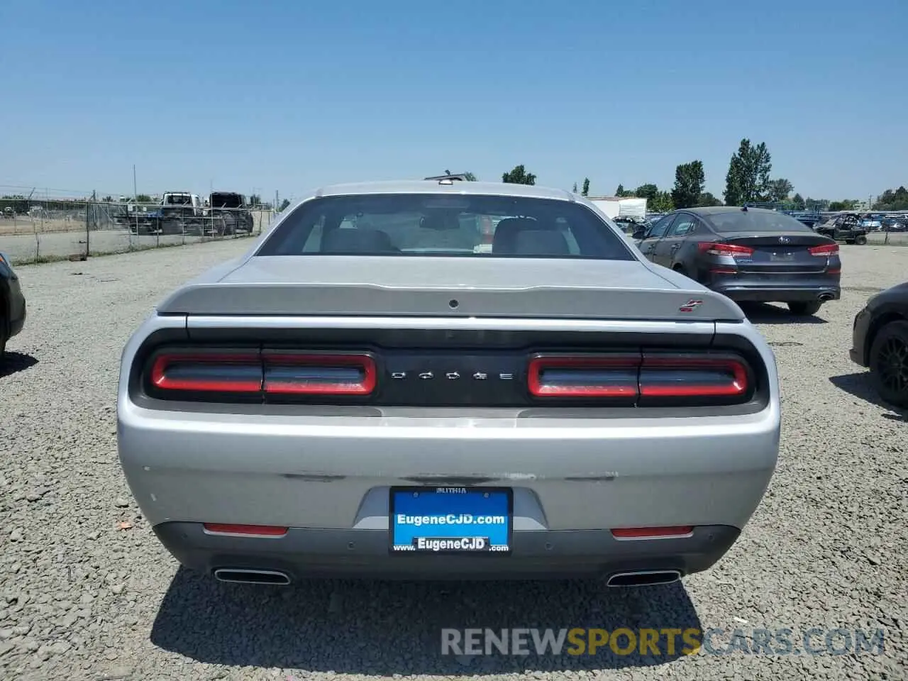 6 Photograph of a damaged car 2C3CDZKG9NH185852 DODGE CHALLENGER 2022
