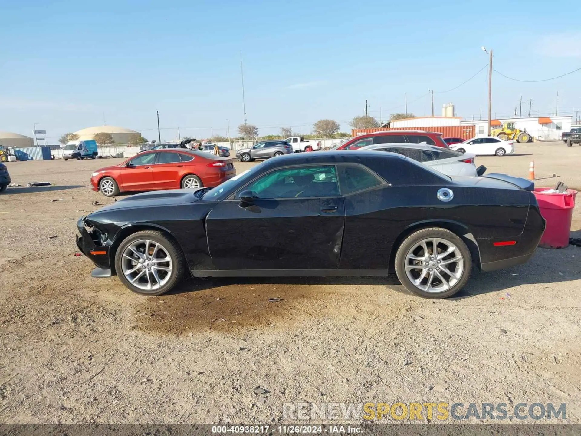 14 Photograph of a damaged car 2C3CDZKGXNH185830 DODGE CHALLENGER 2022