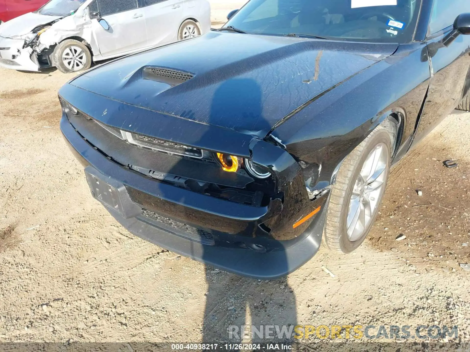 6 Photograph of a damaged car 2C3CDZKGXNH185830 DODGE CHALLENGER 2022