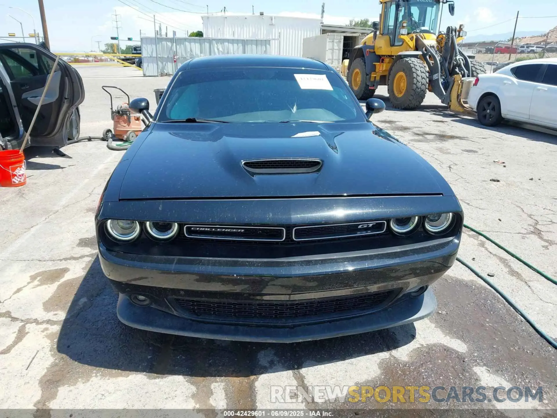 12 Photograph of a damaged car 2C3CDZKGXNH247713 DODGE CHALLENGER 2022