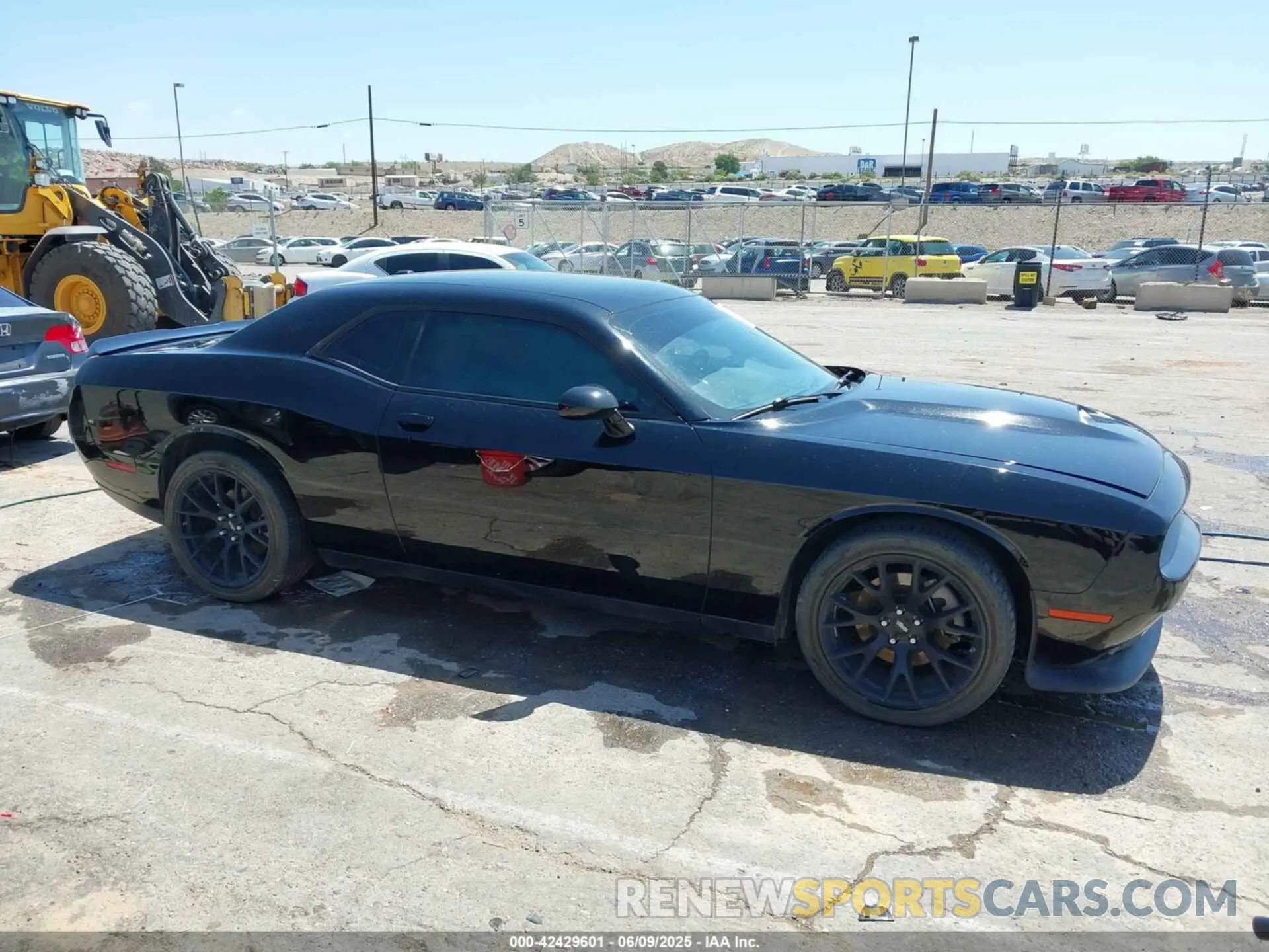 13 Photograph of a damaged car 2C3CDZKGXNH247713 DODGE CHALLENGER 2022