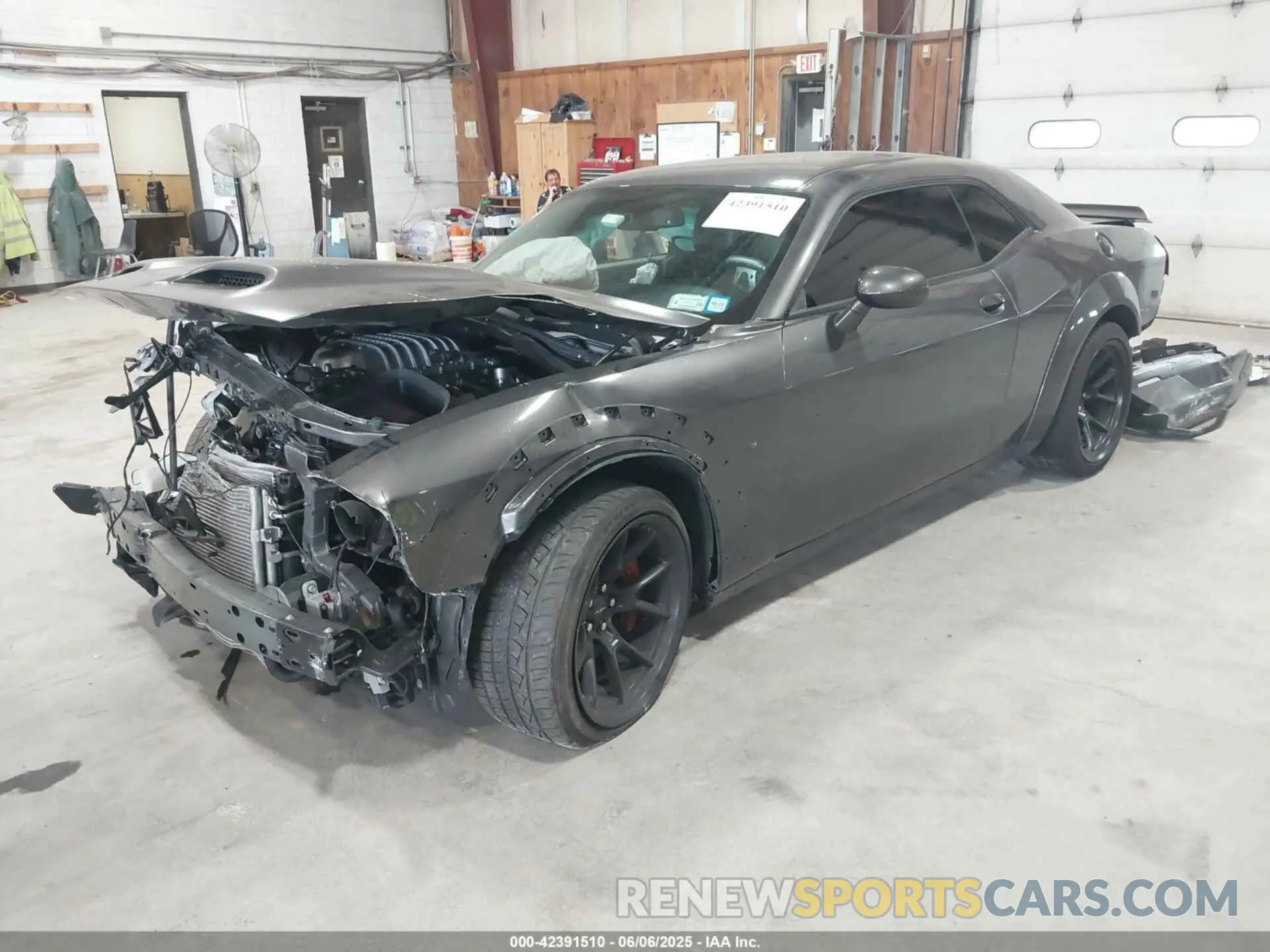 2 Photograph of a damaged car 2C3CDZL92NH100298 DODGE CHALLENGER 2022