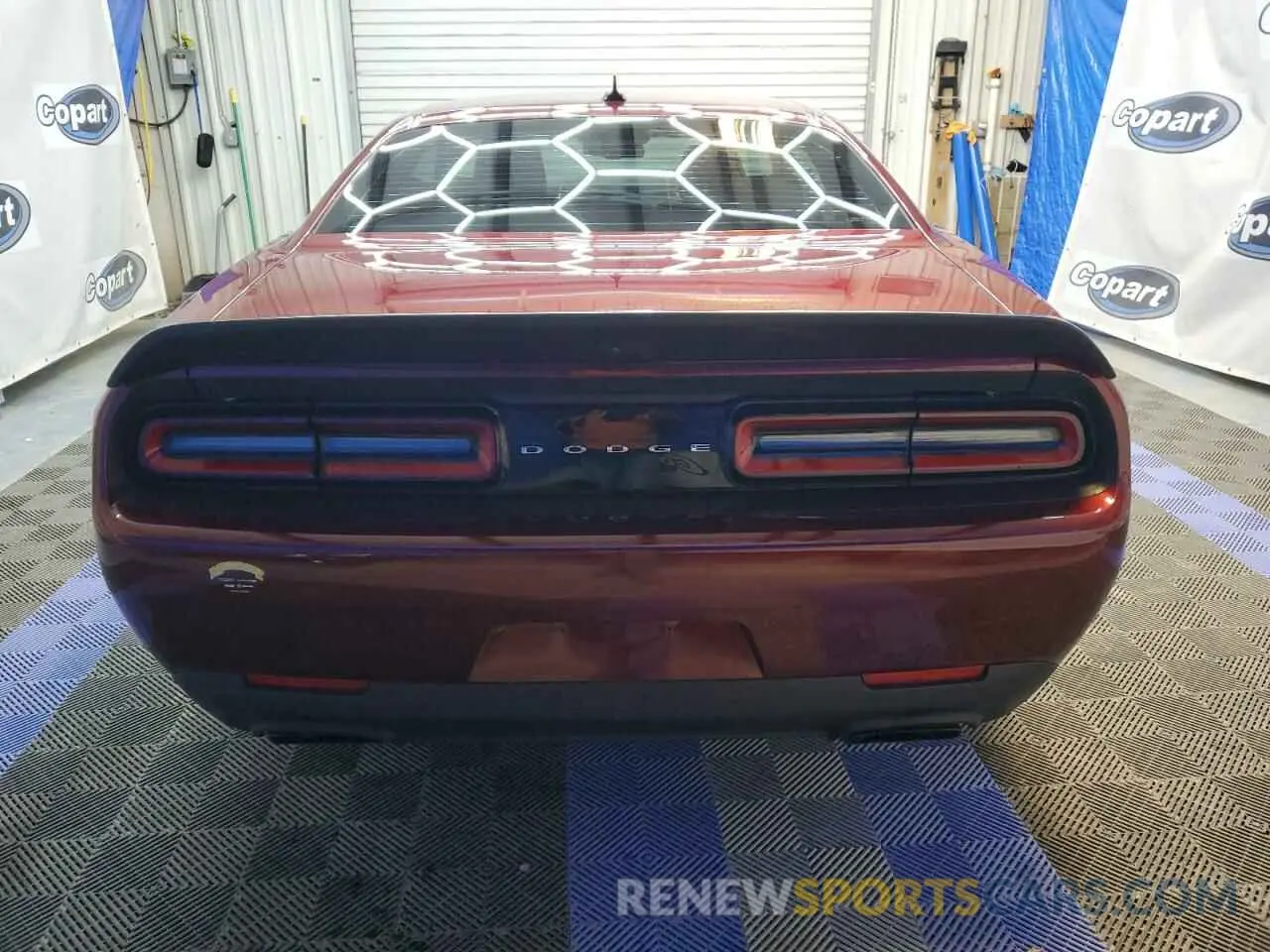 6 Photograph of a damaged car 2C3CDZL94NH136073 DODGE CHALLENGER 2022