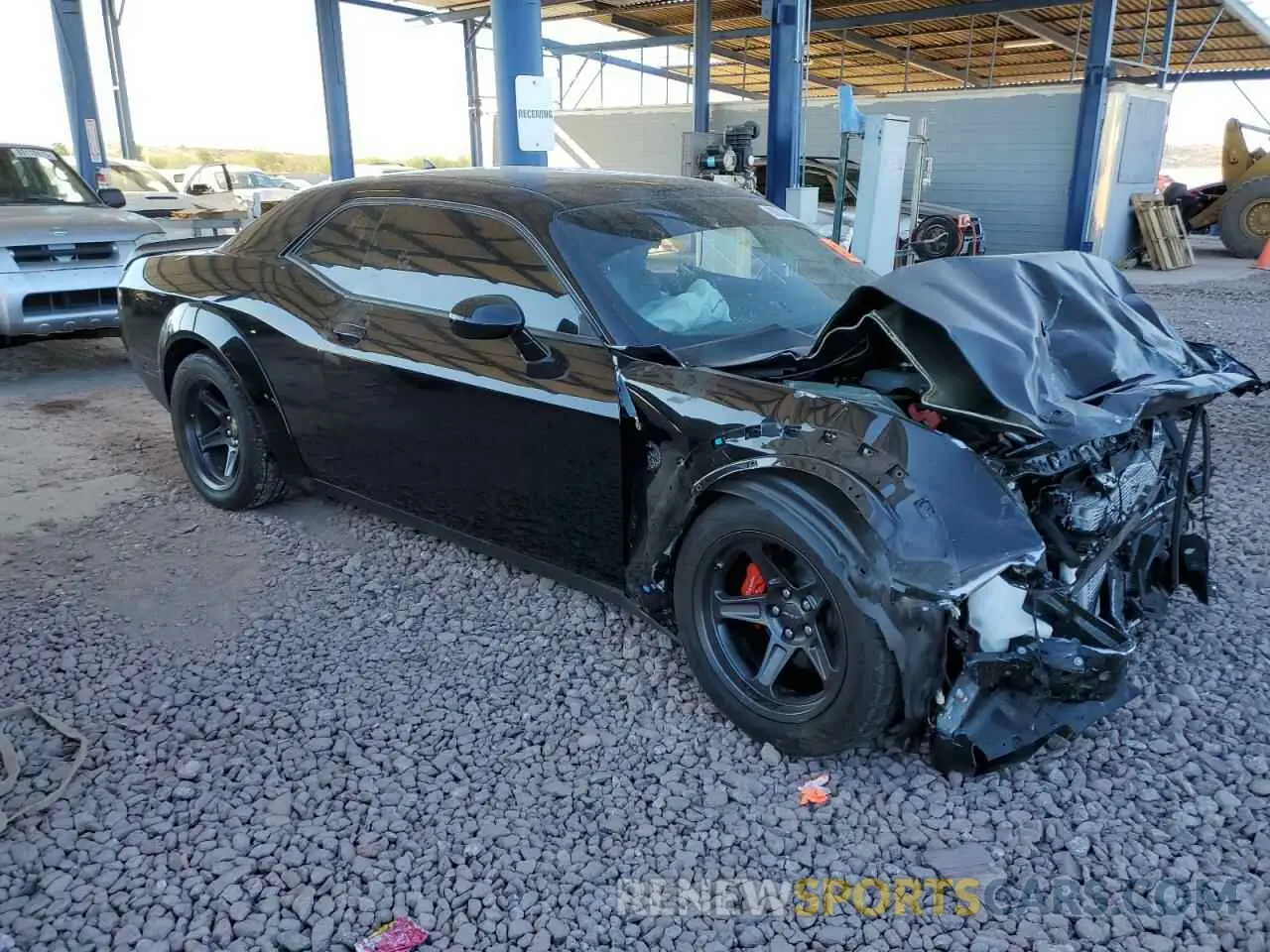 4 Photograph of a damaged car 2C3CDZL94NH147235 DODGE CHALLENGER 2022