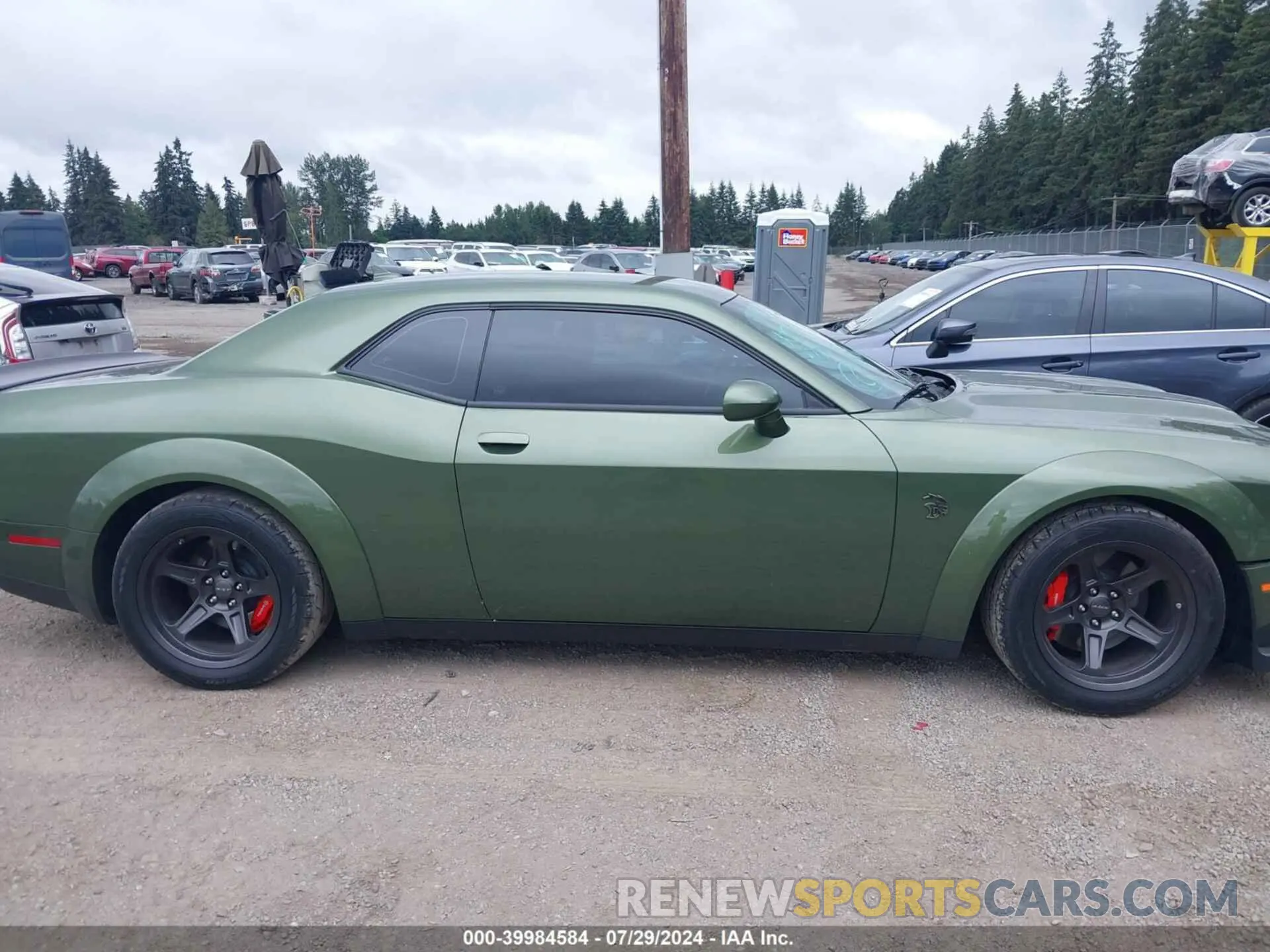 13 Photograph of a damaged car 2C3CDZL95NH147812 DODGE CHALLENGER 2022