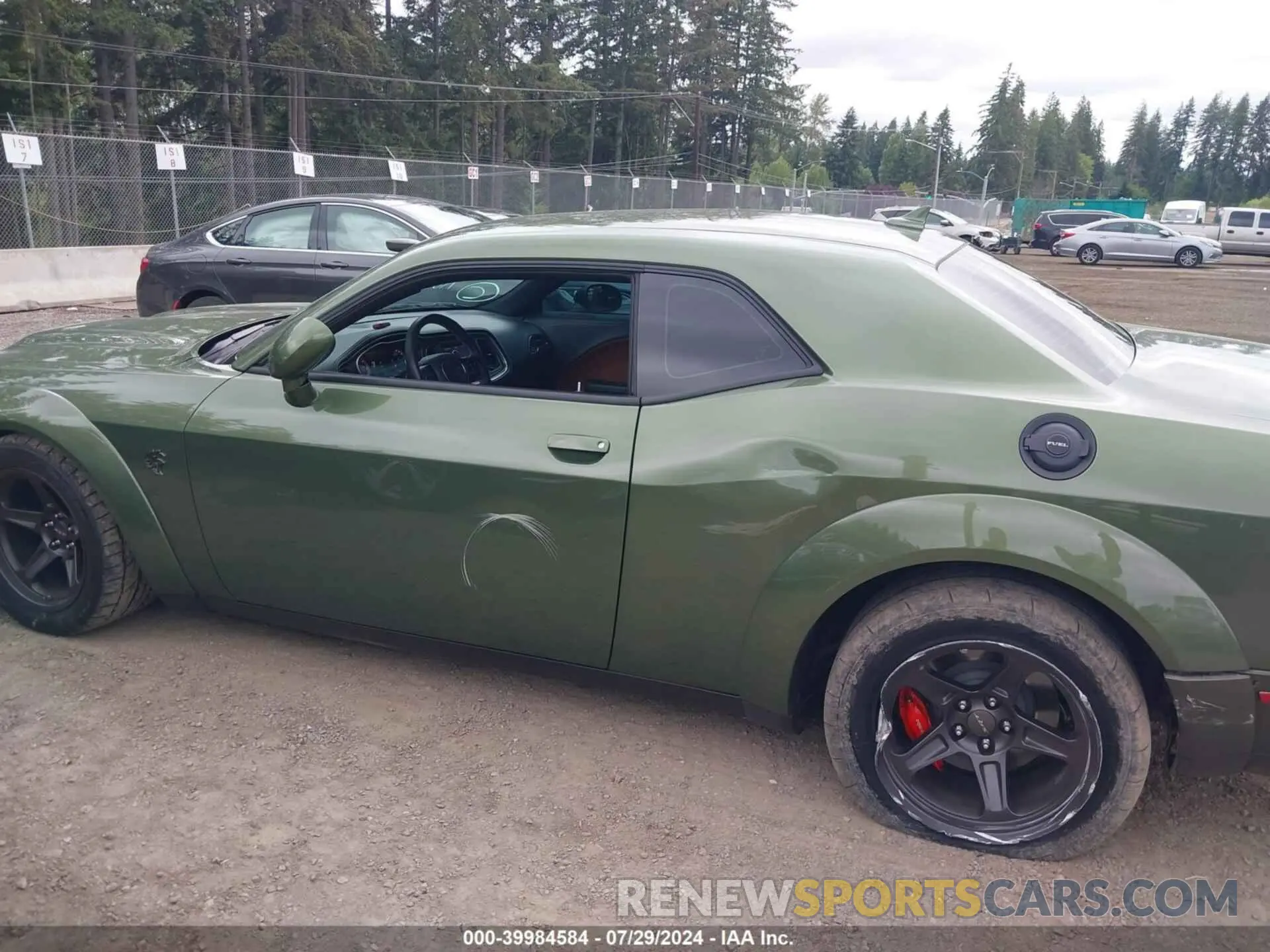 14 Photograph of a damaged car 2C3CDZL95NH147812 DODGE CHALLENGER 2022