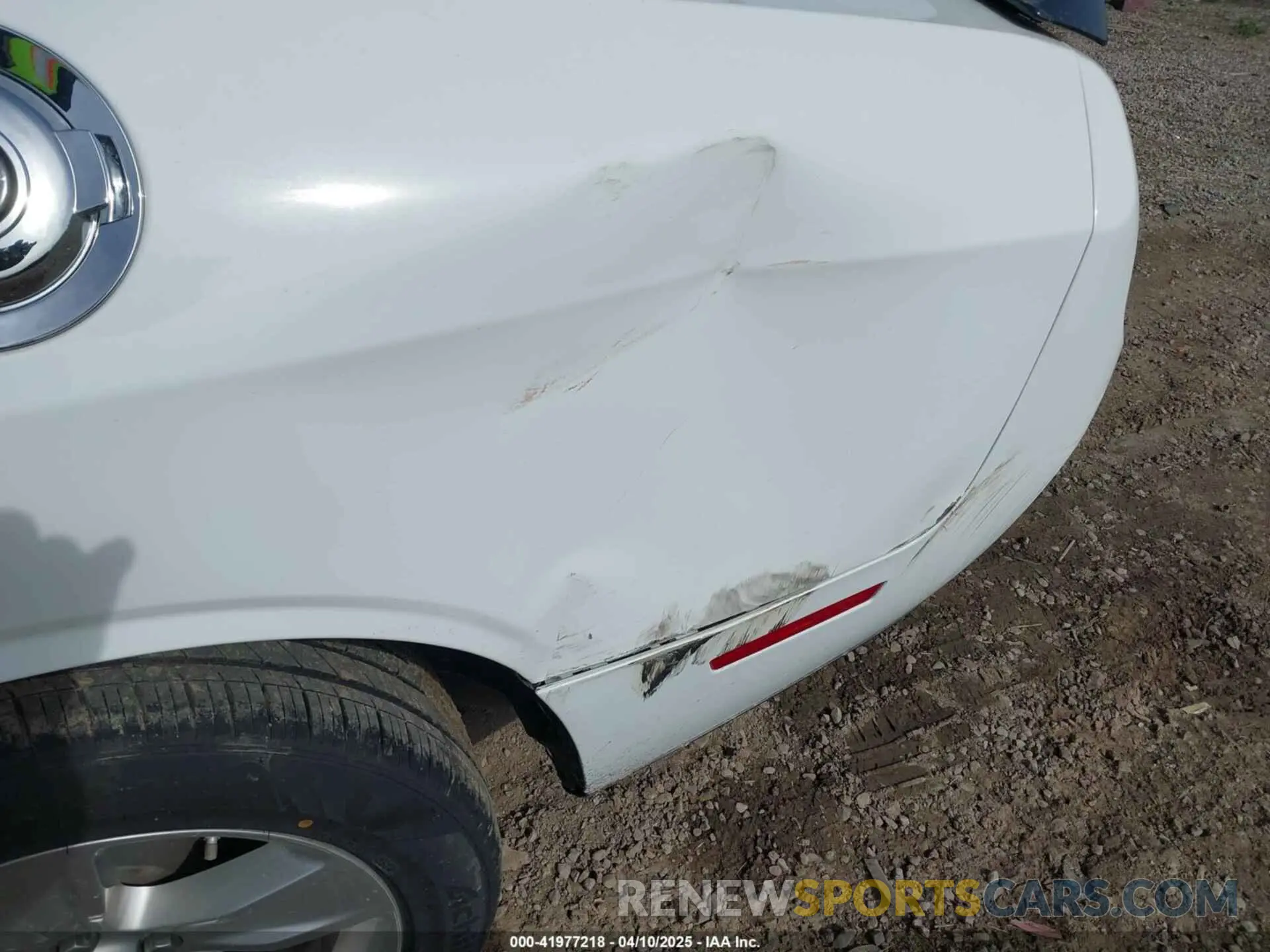 6 Photograph of a damaged car 2C3CDZAG0PH521294 DODGE CHALLENGER 2023