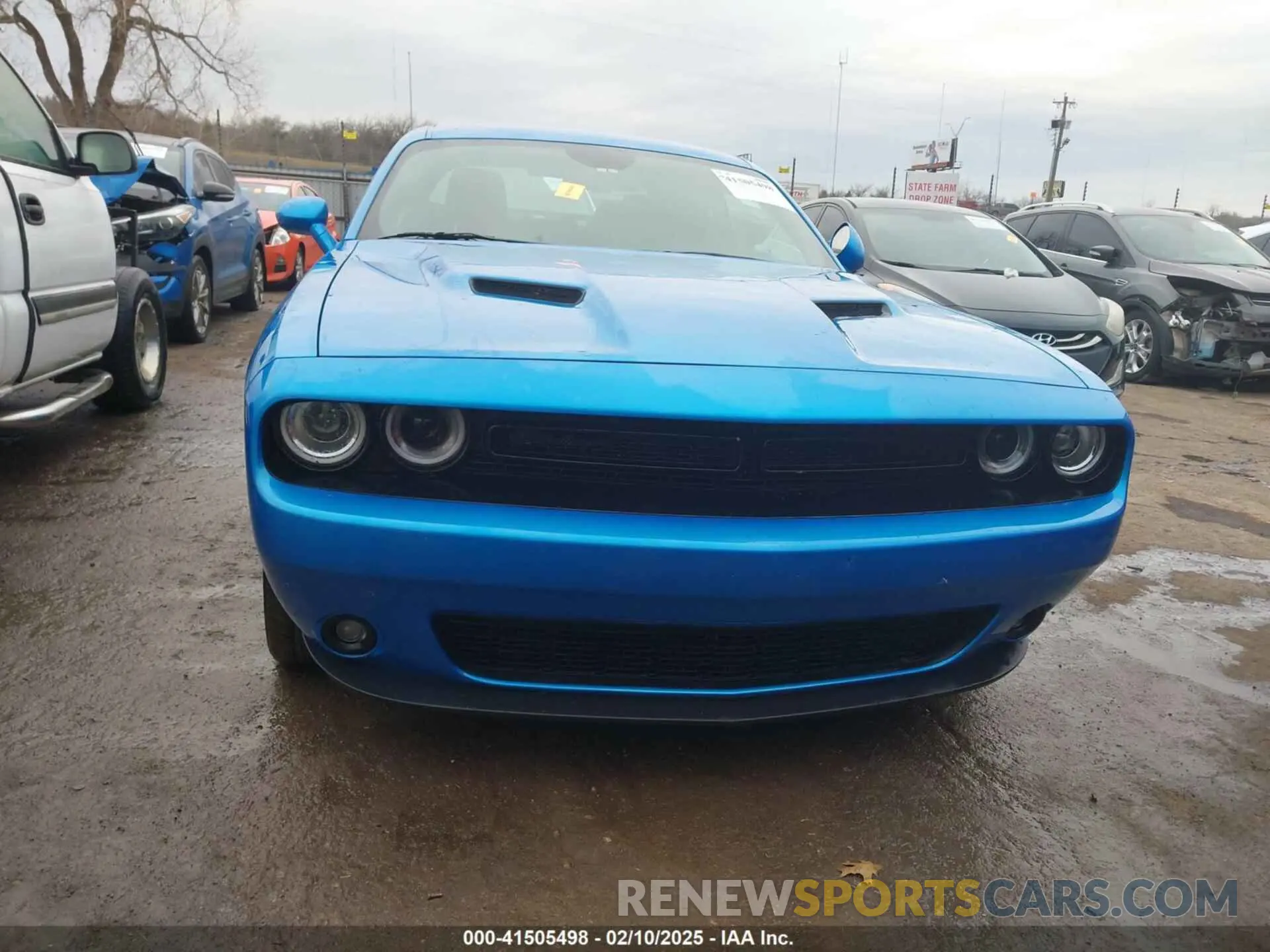 12 Photograph of a damaged car 2C3CDZAG0PH568213 DODGE CHALLENGER 2023