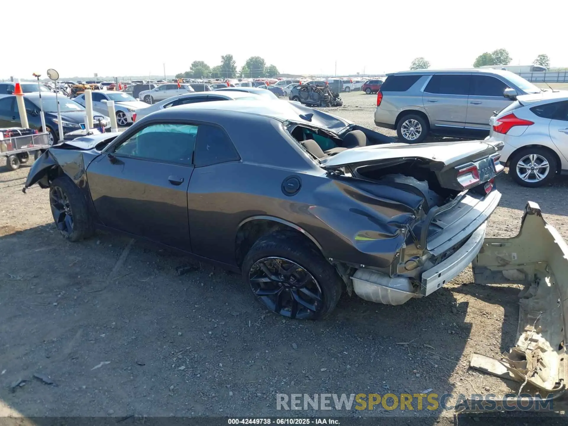 3 Photograph of a damaged car 2C3CDZAG1PH512684 DODGE CHALLENGER 2023