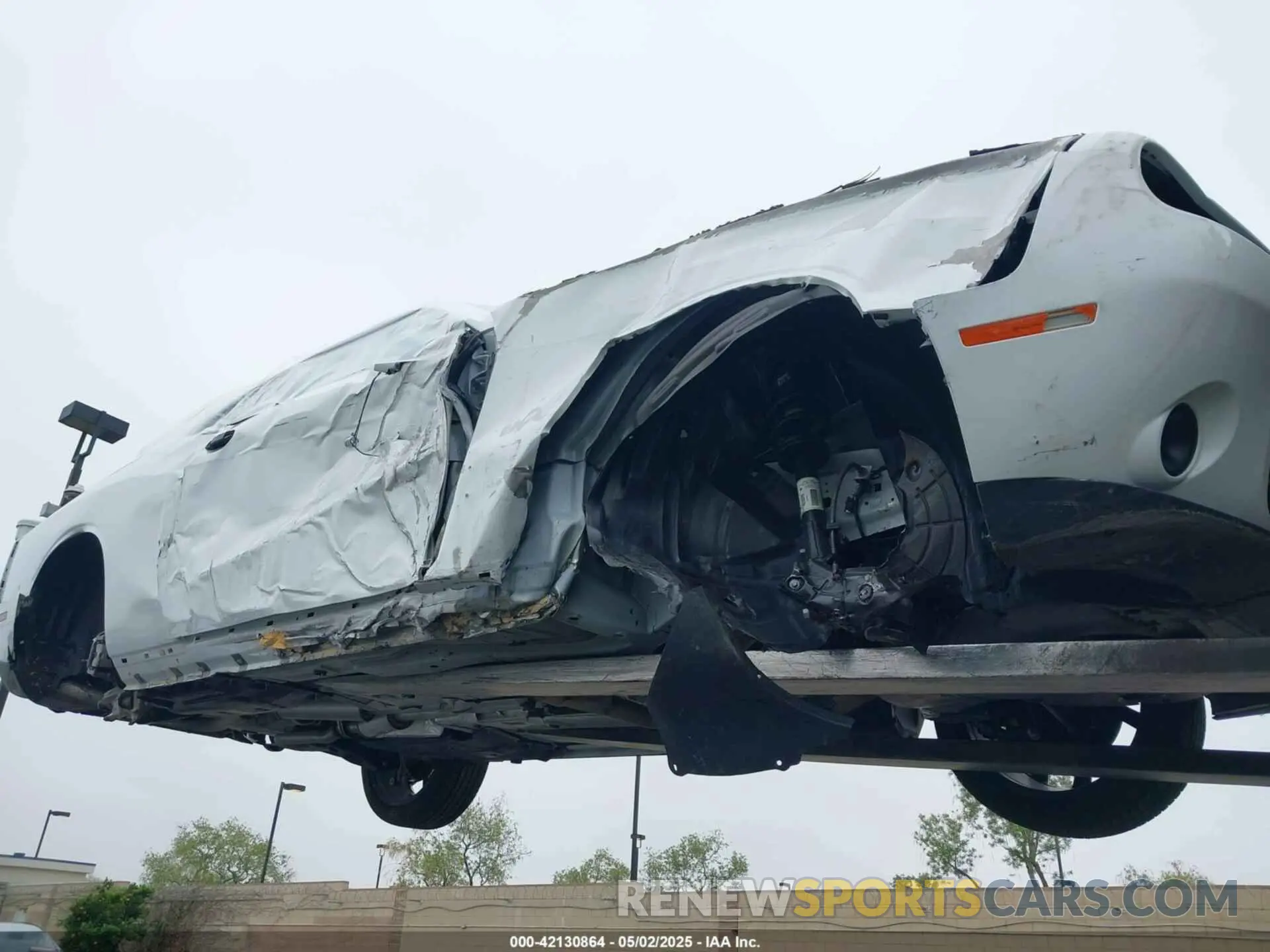 19 Photograph of a damaged car 2C3CDZAG5PH563251 DODGE CHALLENGER 2023