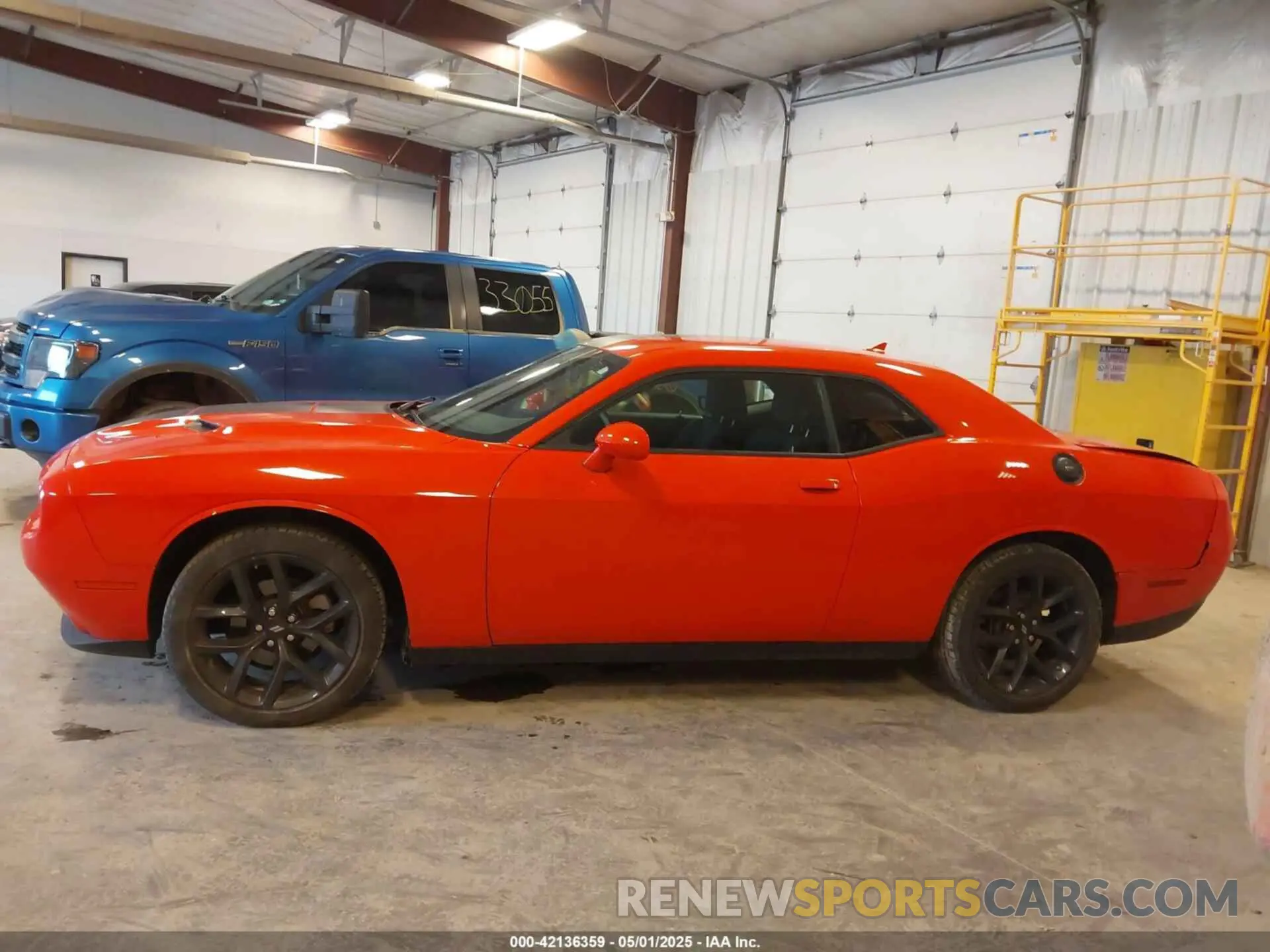 14 Photograph of a damaged car 2C3CDZAG7PH543485 DODGE CHALLENGER 2023