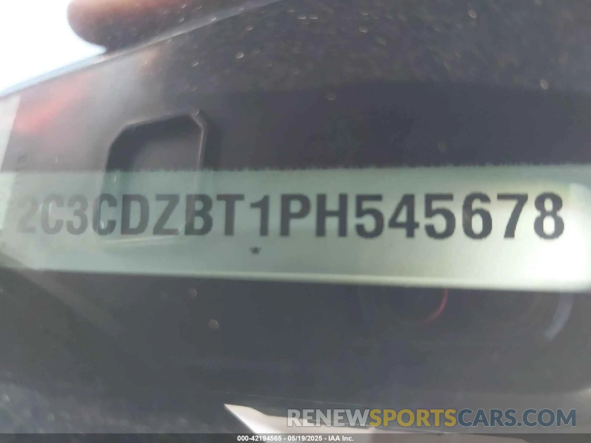 9 Photograph of a damaged car 2C3CDZBT1PH545678 DODGE CHALLENGER 2023