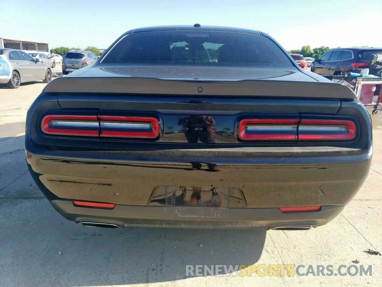 6 Photograph of a damaged car 2C3CDZBT1PH669661 DODGE CHALLENGER 2023