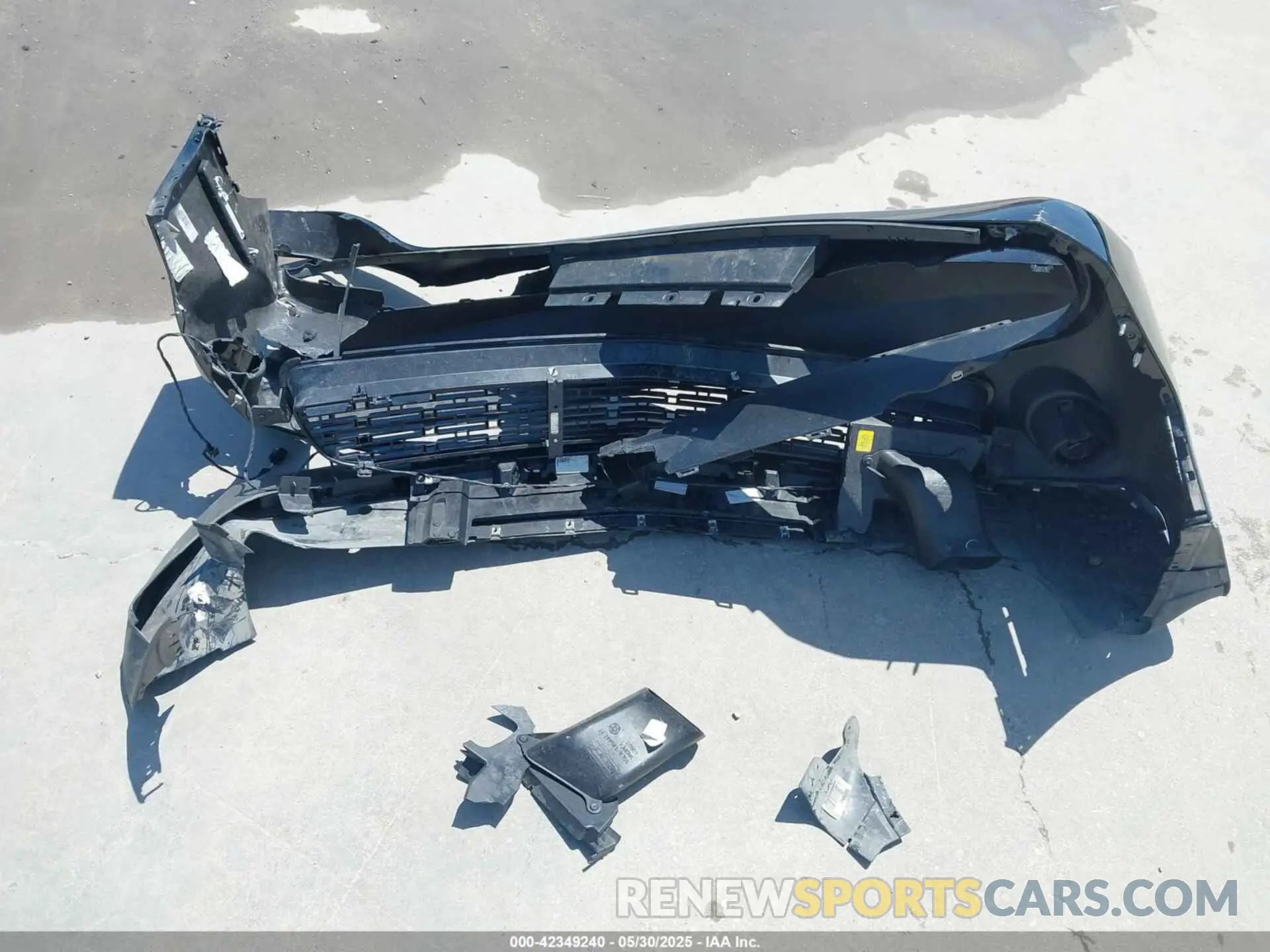 12 Photograph of a damaged car 2C3CDZBT1PH678957 DODGE CHALLENGER 2023