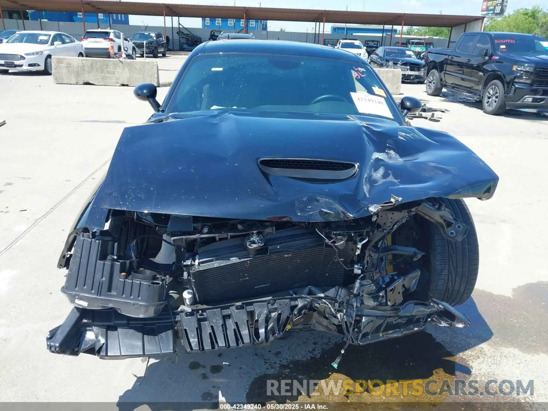 13 Photograph of a damaged car 2C3CDZBT1PH678957 DODGE CHALLENGER 2023