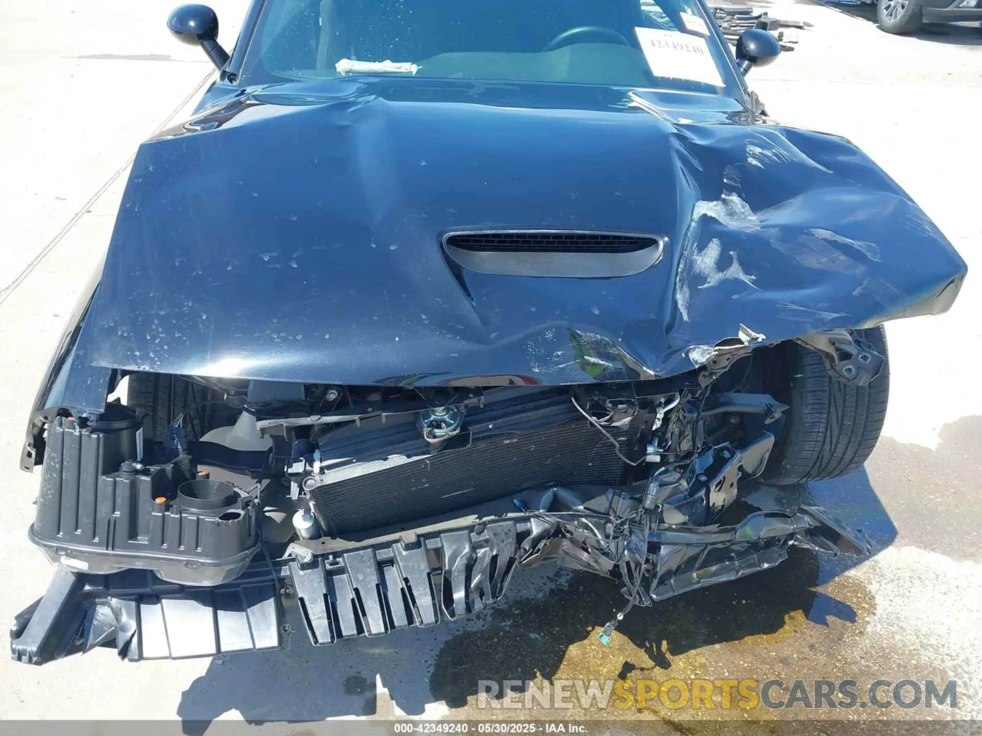 6 Photograph of a damaged car 2C3CDZBT1PH678957 DODGE CHALLENGER 2023