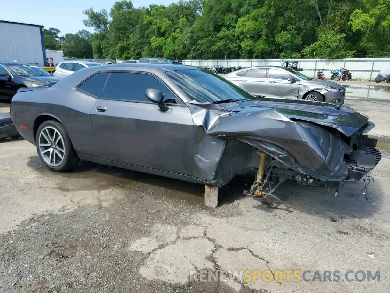 4 Photograph of a damaged car 2C3CDZBT2PH504119 DODGE CHALLENGER 2023