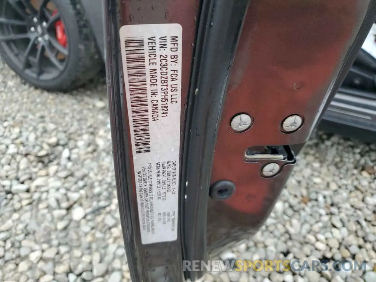 14 Photograph of a damaged car 2C3CDZBT3PH518241 DODGE CHALLENGER 2023