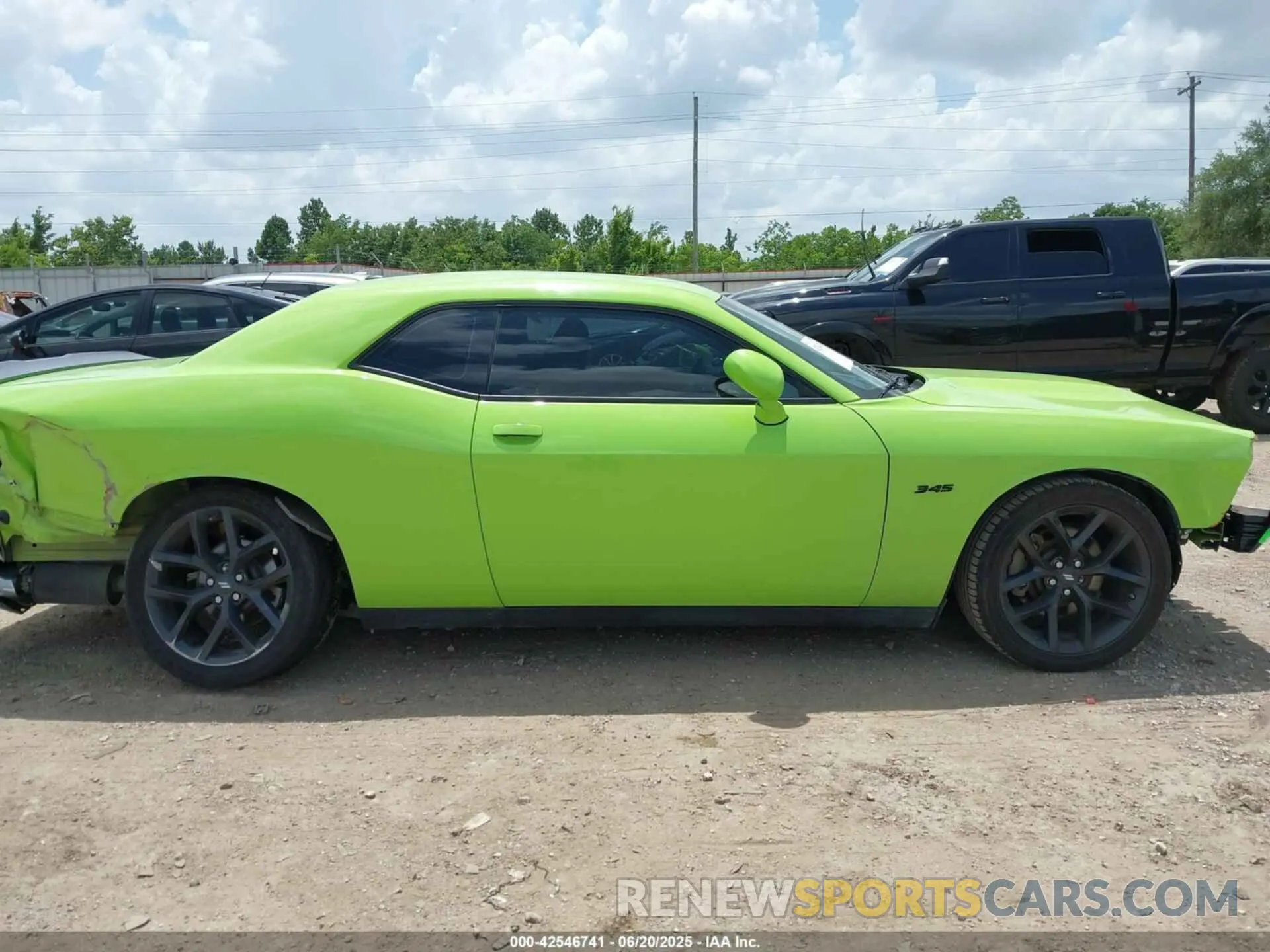 14 Photograph of a damaged car 2C3CDZBT3PH527537 DODGE CHALLENGER 2023