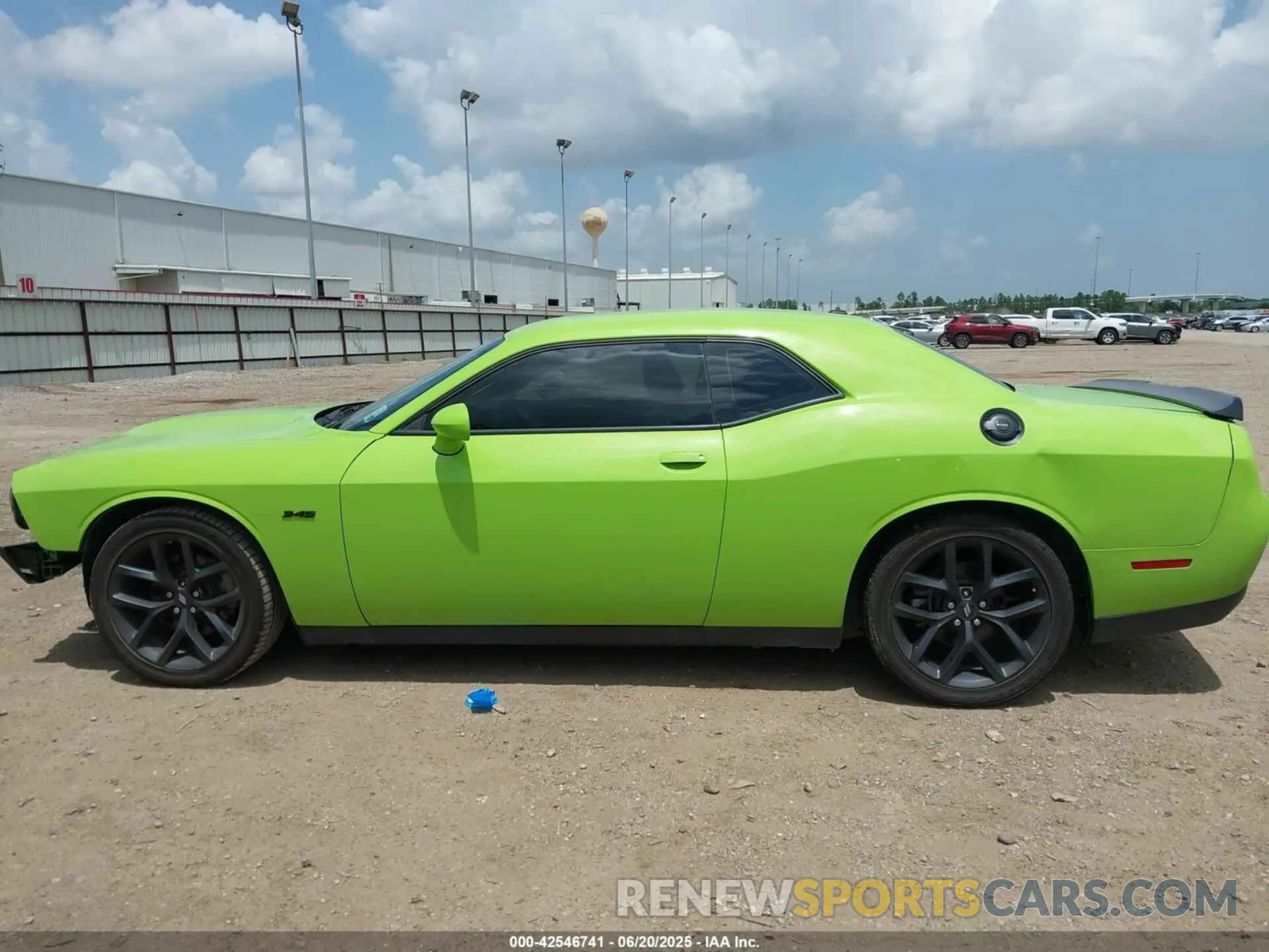 15 Photograph of a damaged car 2C3CDZBT3PH527537 DODGE CHALLENGER 2023