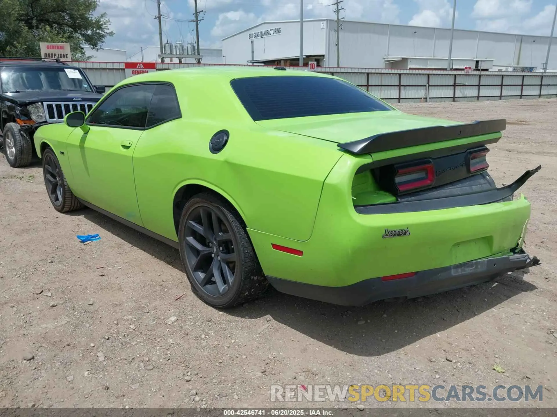3 Photograph of a damaged car 2C3CDZBT3PH527537 DODGE CHALLENGER 2023