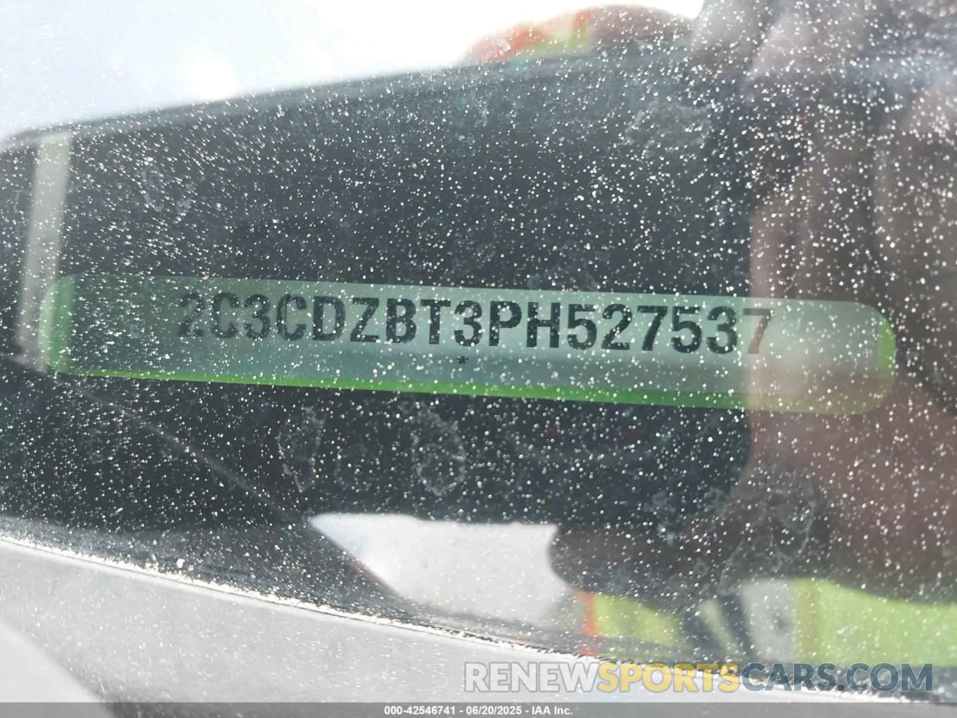 9 Photograph of a damaged car 2C3CDZBT3PH527537 DODGE CHALLENGER 2023