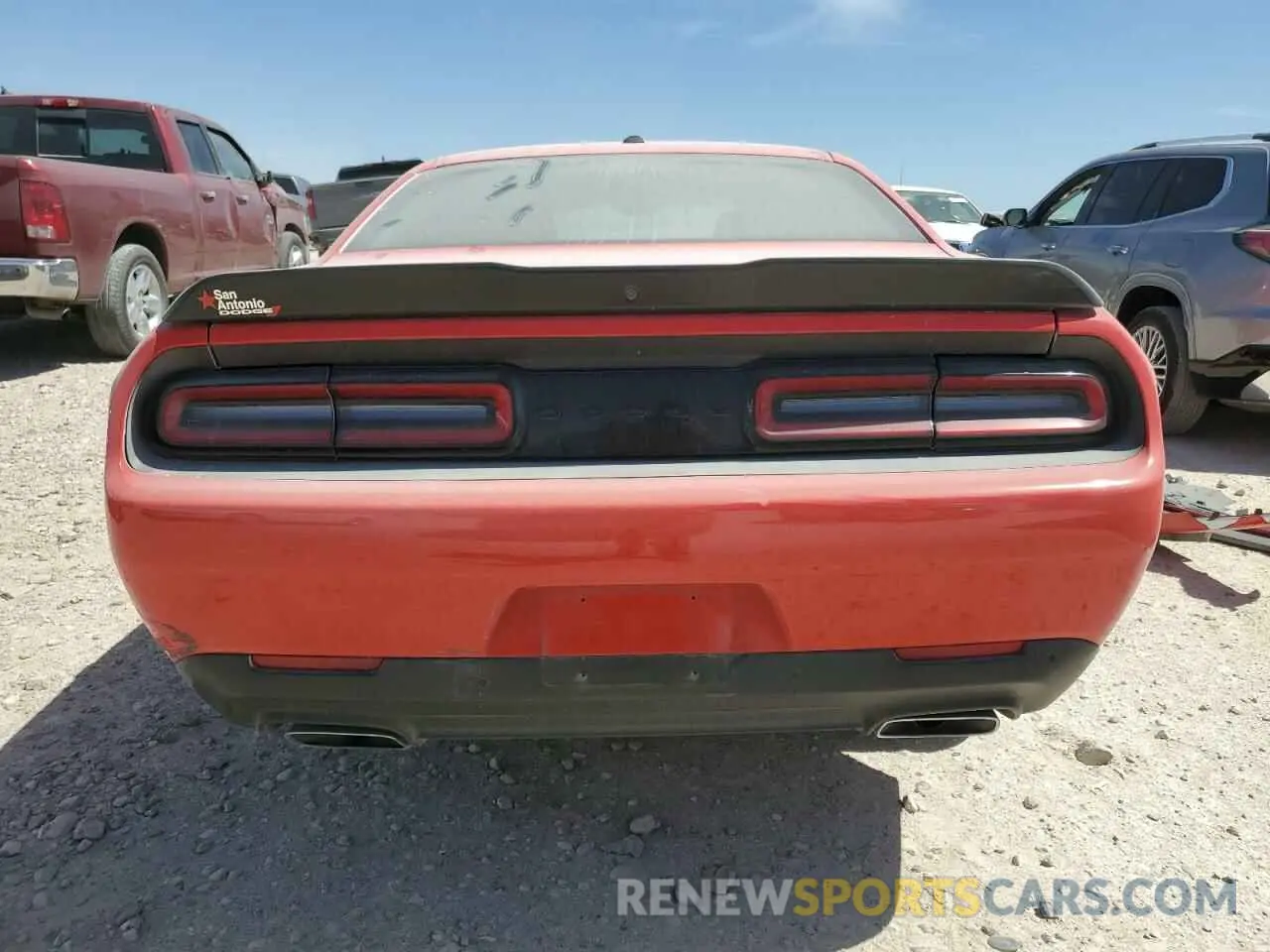 6 Photograph of a damaged car 2C3CDZBT3PH630120 DODGE CHALLENGER 2023