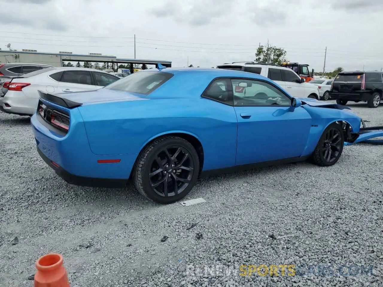 3 Photograph of a damaged car 2C3CDZBT5PH692764 DODGE CHALLENGER 2023