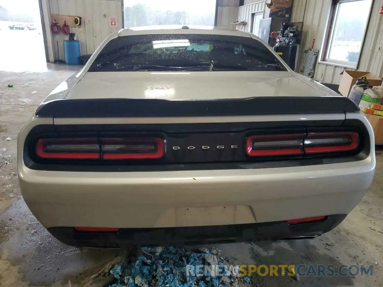 6 Photograph of a damaged car 2C3CDZBT7PH606256 DODGE CHALLENGER 2023
