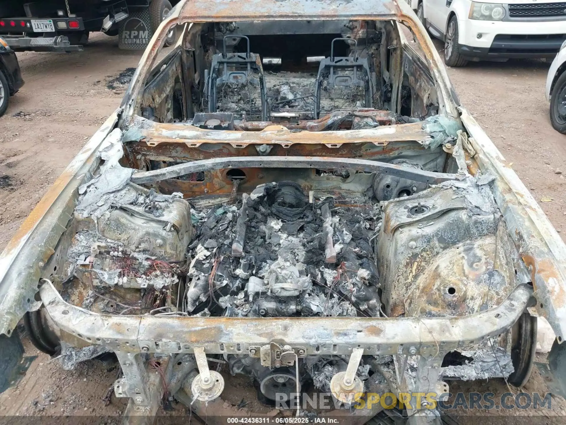 10 Photograph of a damaged car 2C3CDZBT7PH650371 DODGE CHALLENGER 2023
