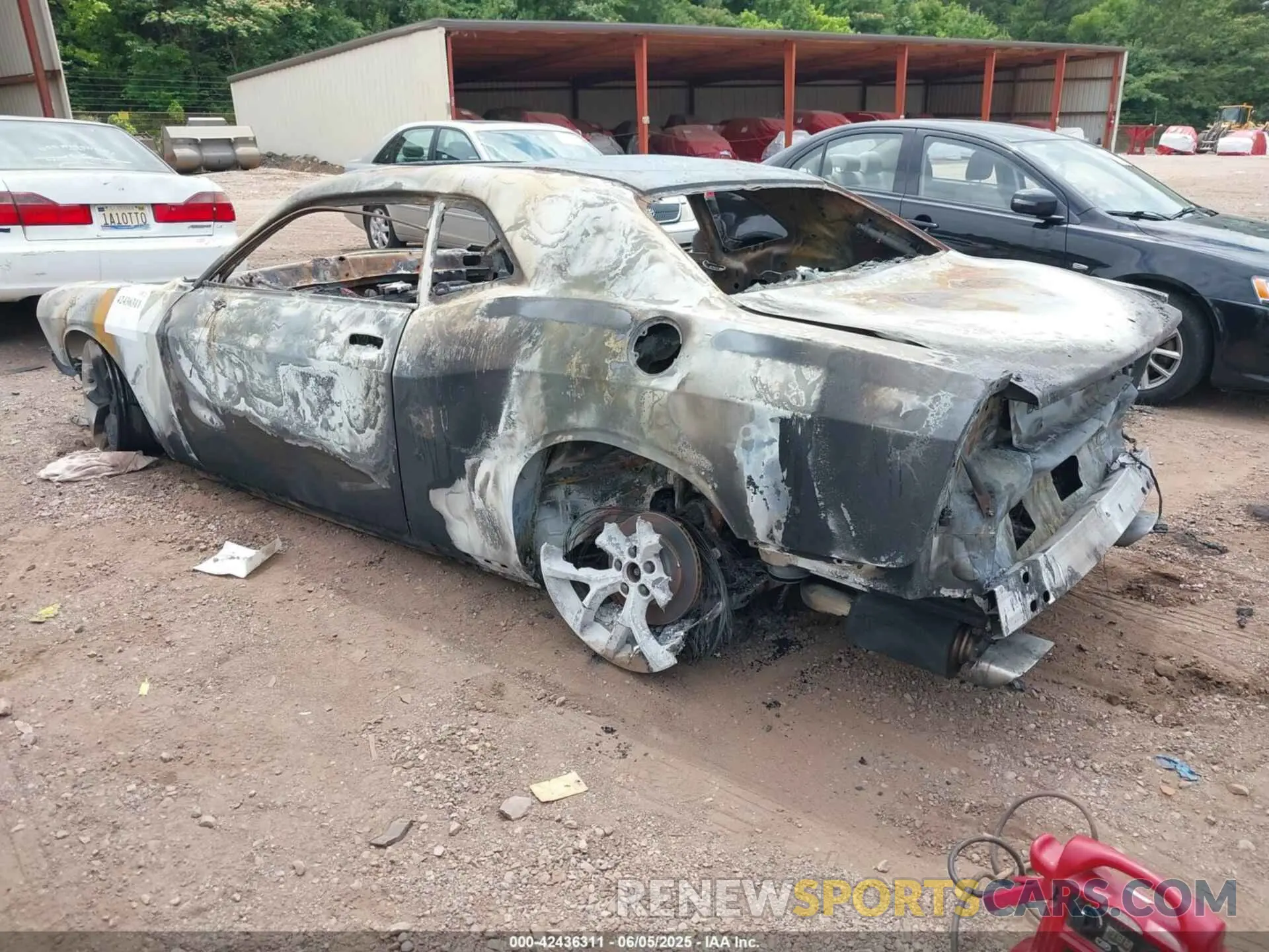 3 Photograph of a damaged car 2C3CDZBT7PH650371 DODGE CHALLENGER 2023