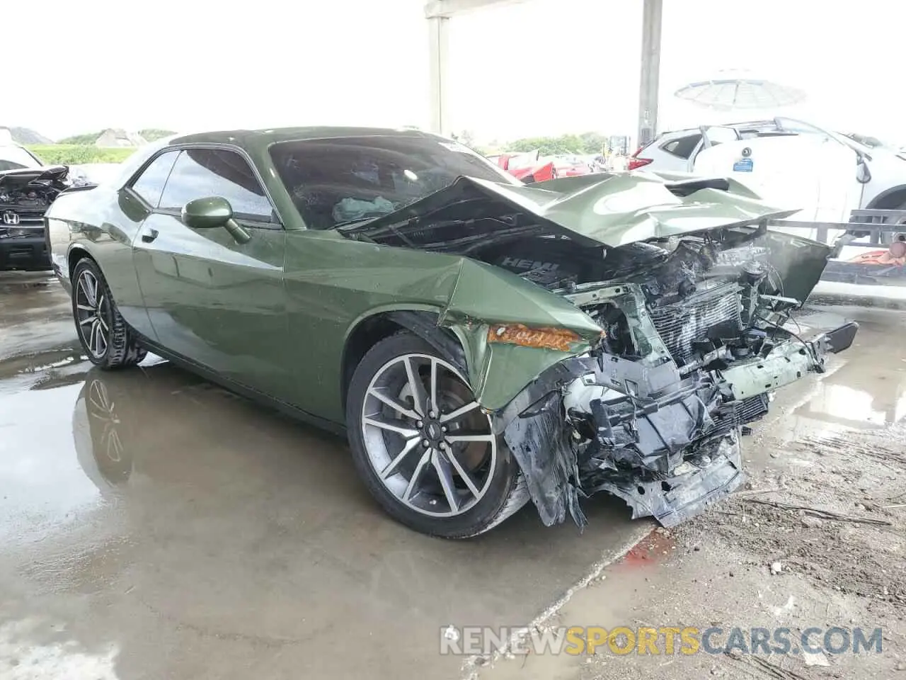 4 Photograph of a damaged car 2C3CDZBT8PH587071 DODGE CHALLENGER 2023