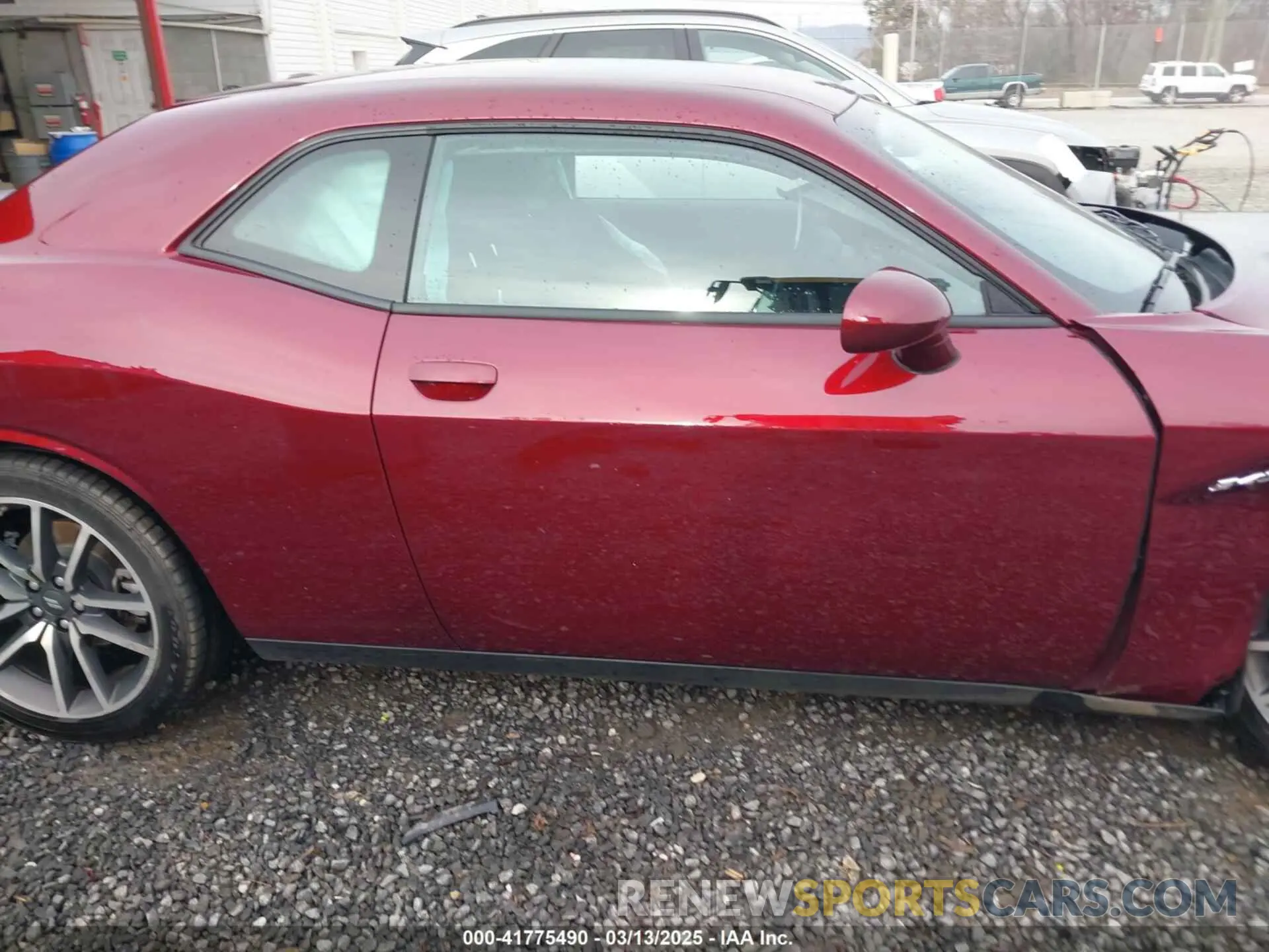 14 Photograph of a damaged car 2C3CDZBT8PH658916 DODGE CHALLENGER 2023