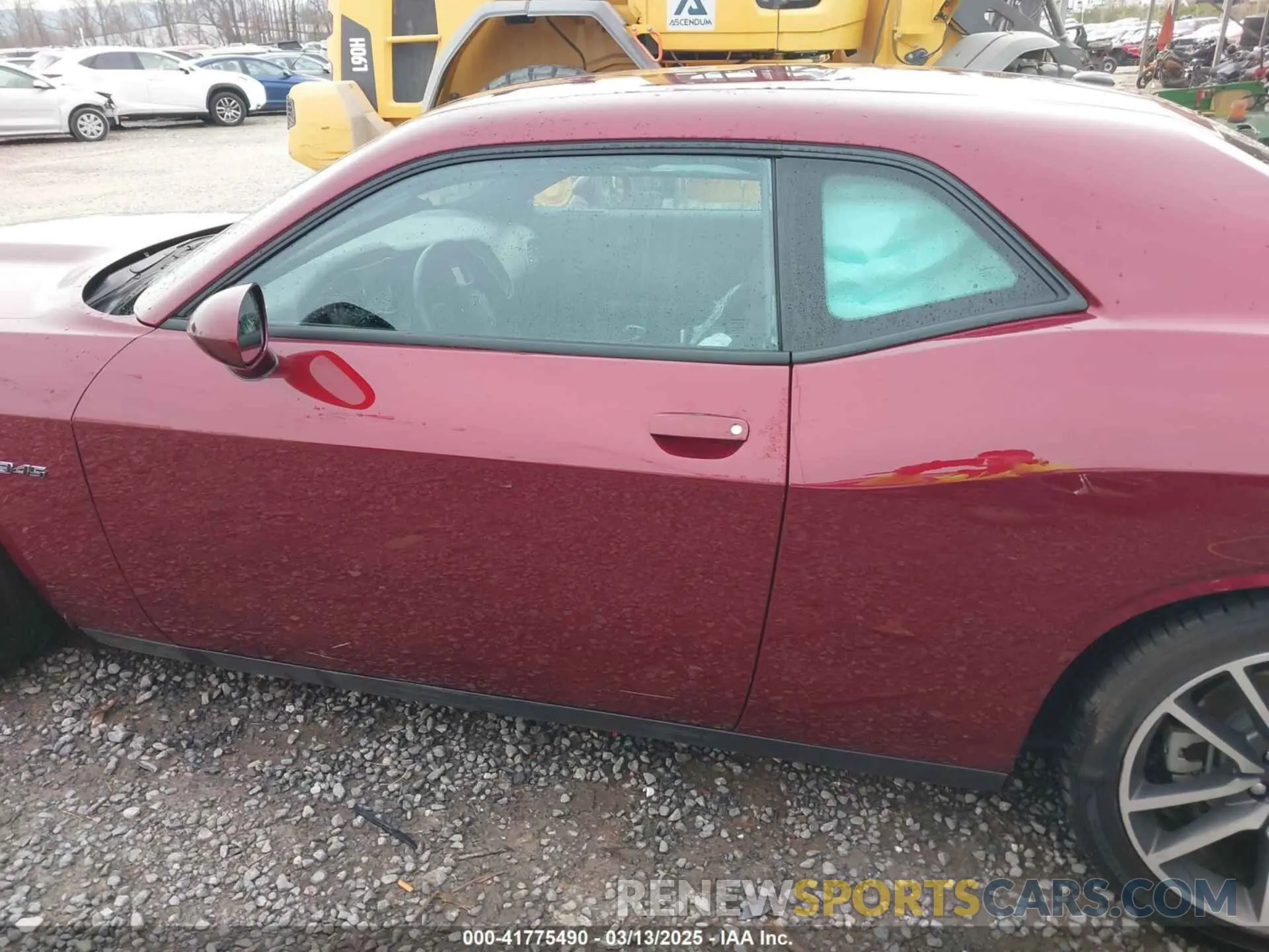 15 Photograph of a damaged car 2C3CDZBT8PH658916 DODGE CHALLENGER 2023