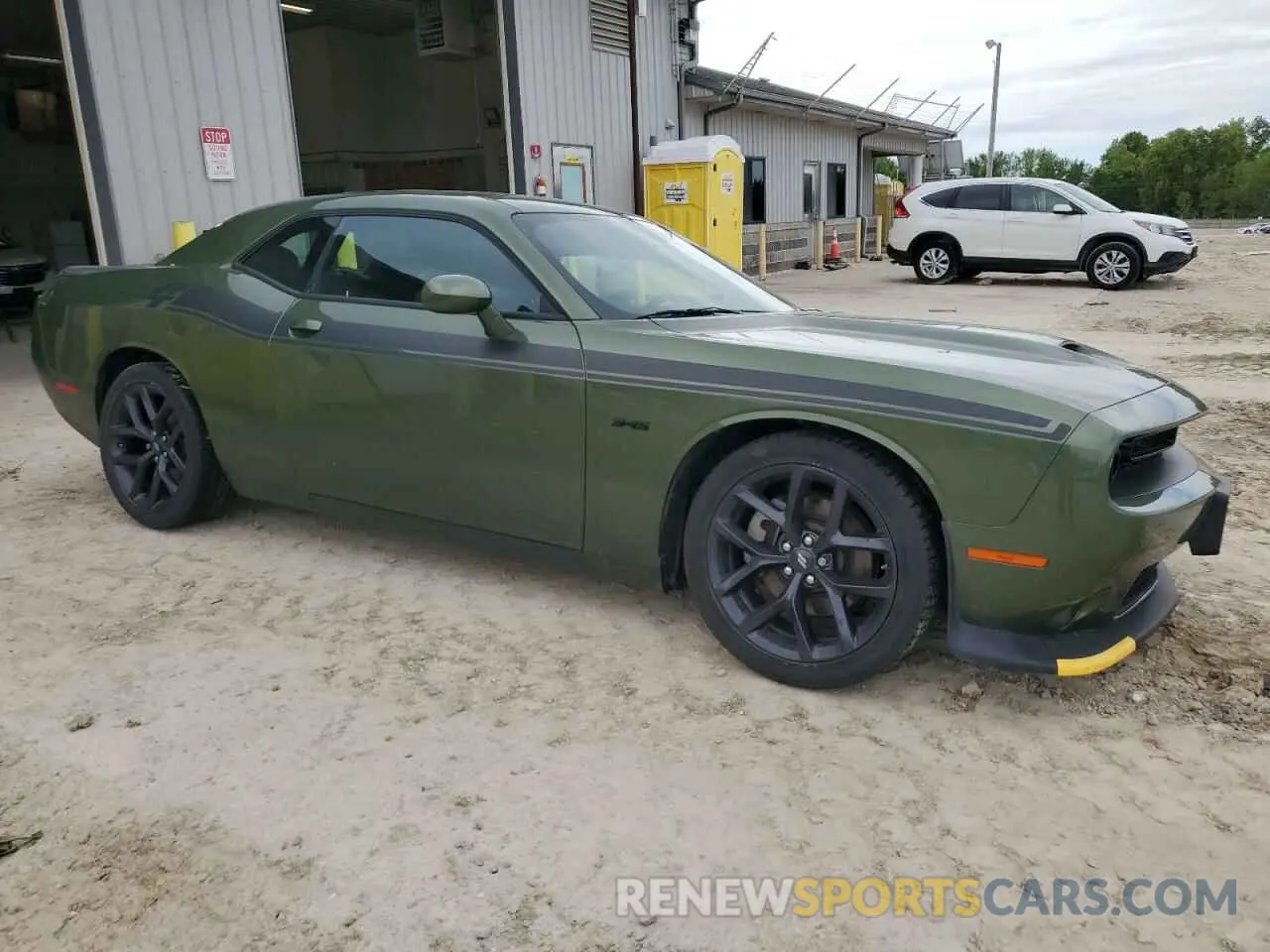 4 Photograph of a damaged car 2C3CDZBT8PH665476 DODGE CHALLENGER 2023
