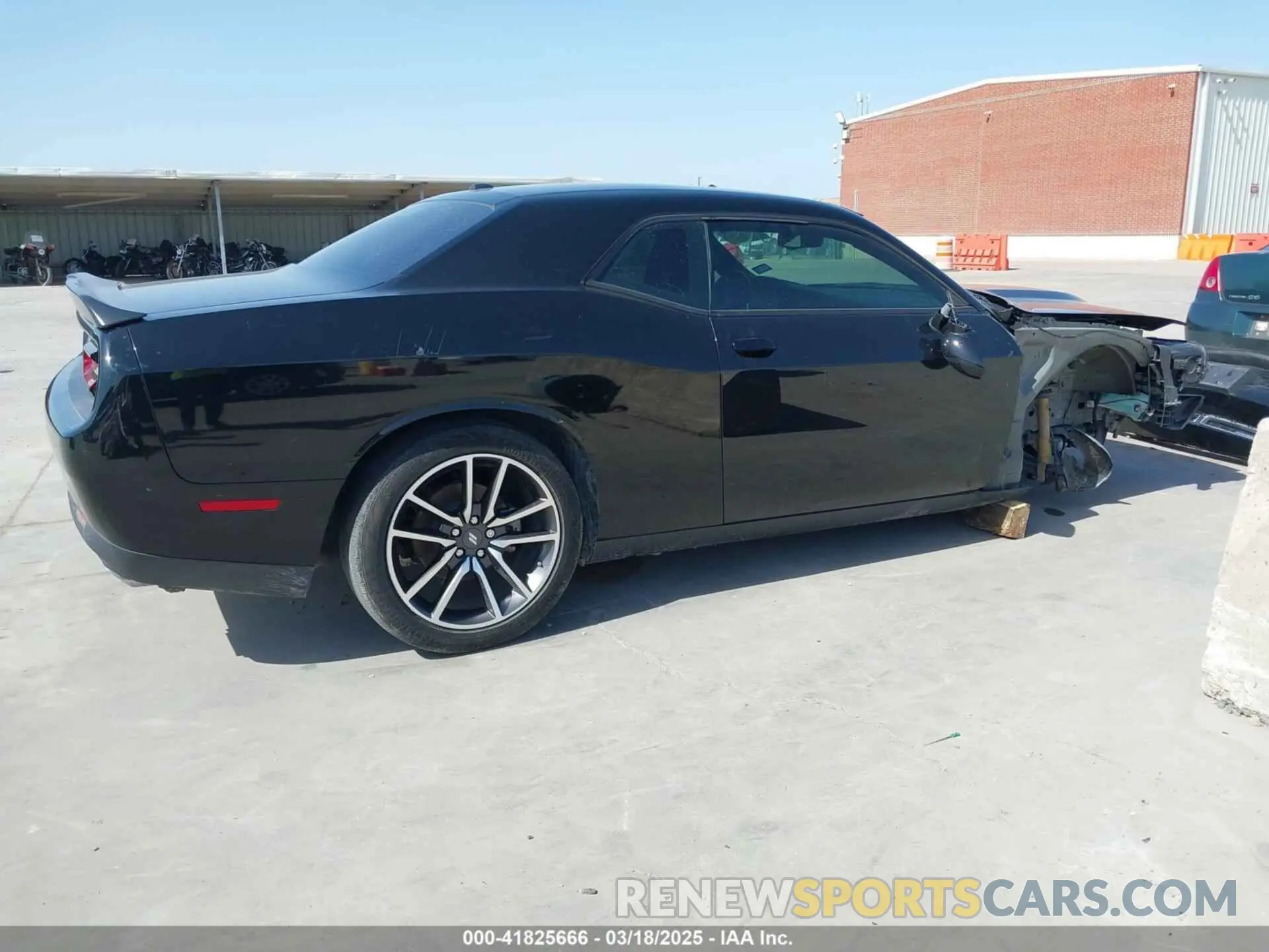 14 Photograph of a damaged car 2C3CDZBT8PH695979 DODGE CHALLENGER 2023