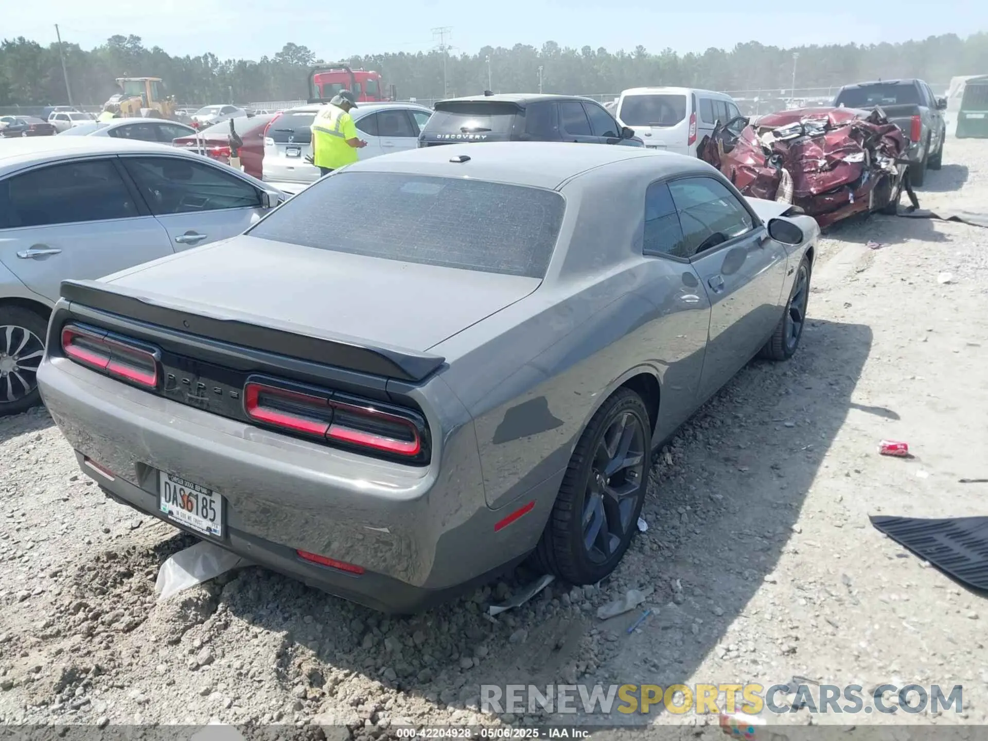4 Photograph of a damaged car 2C3CDZBTXPH634522 DODGE CHALLENGER 2023