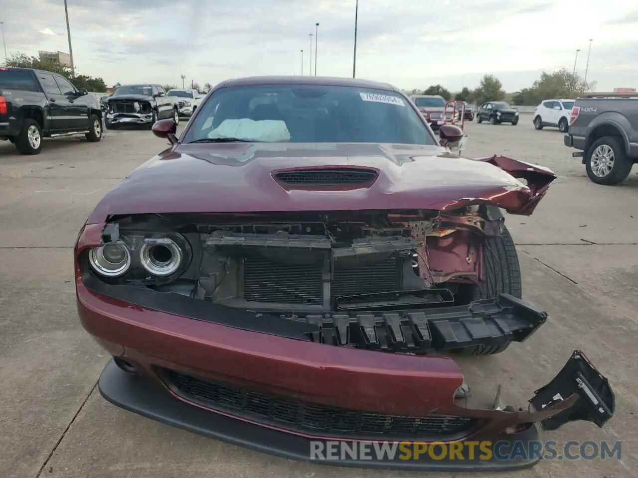5 Photograph of a damaged car 2C3CDZBTXPH668783 DODGE CHALLENGER 2023