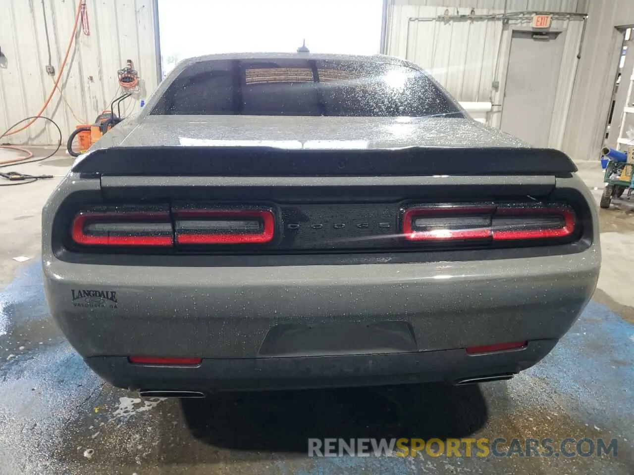 6 Photograph of a damaged car 2C3CDZBTXPH682358 DODGE CHALLENGER 2023